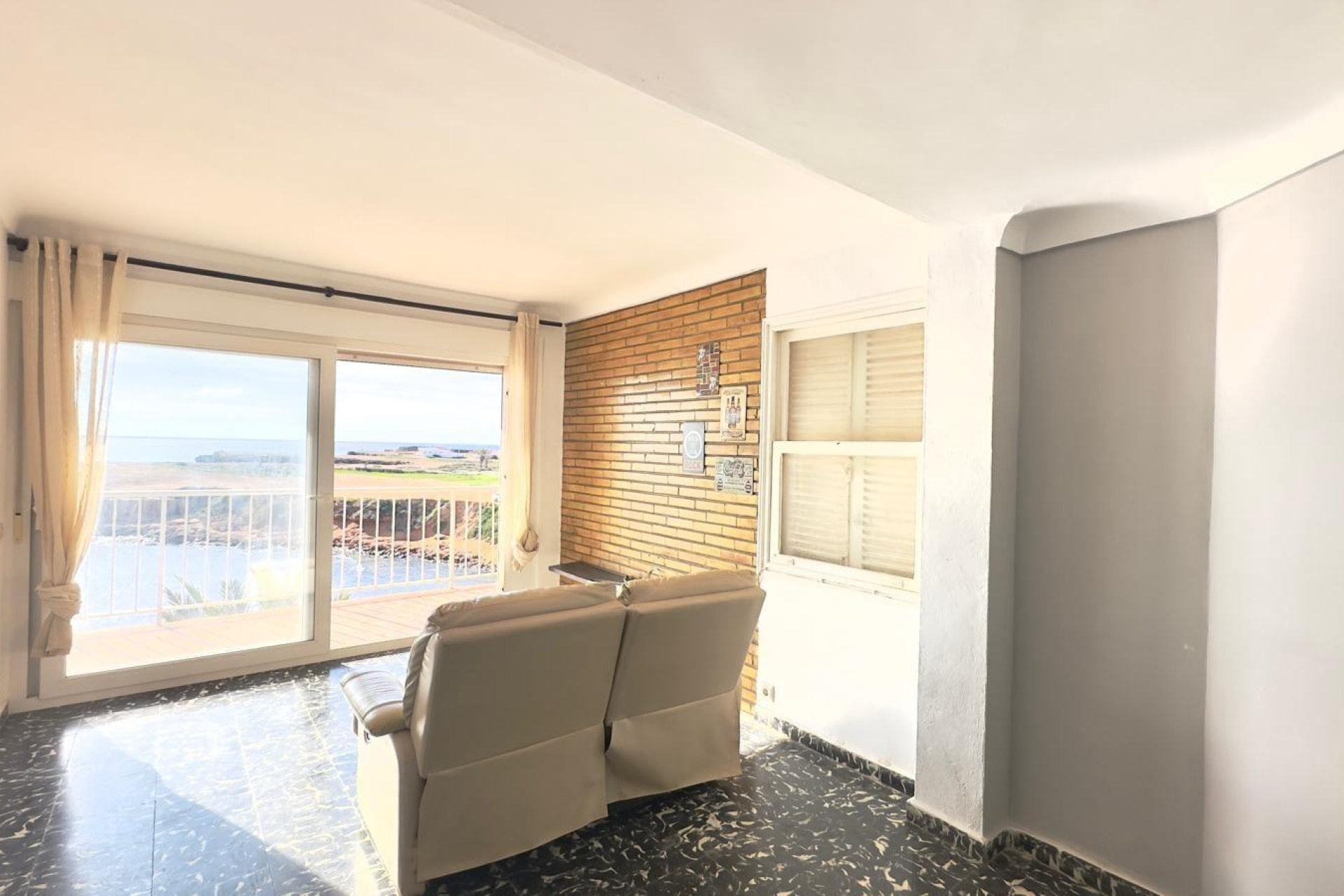 Revente - Apartment -
Torrevieja - Zona Los Frutales