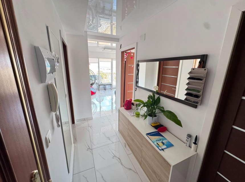 Revente - Apartment -
Torrevieja - Zona Los Frutales