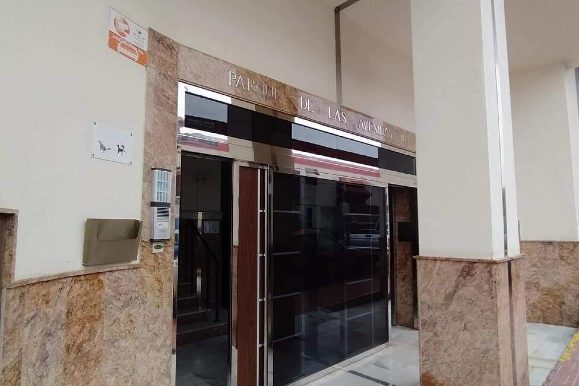 Revente - Apartment -
Torrevieja