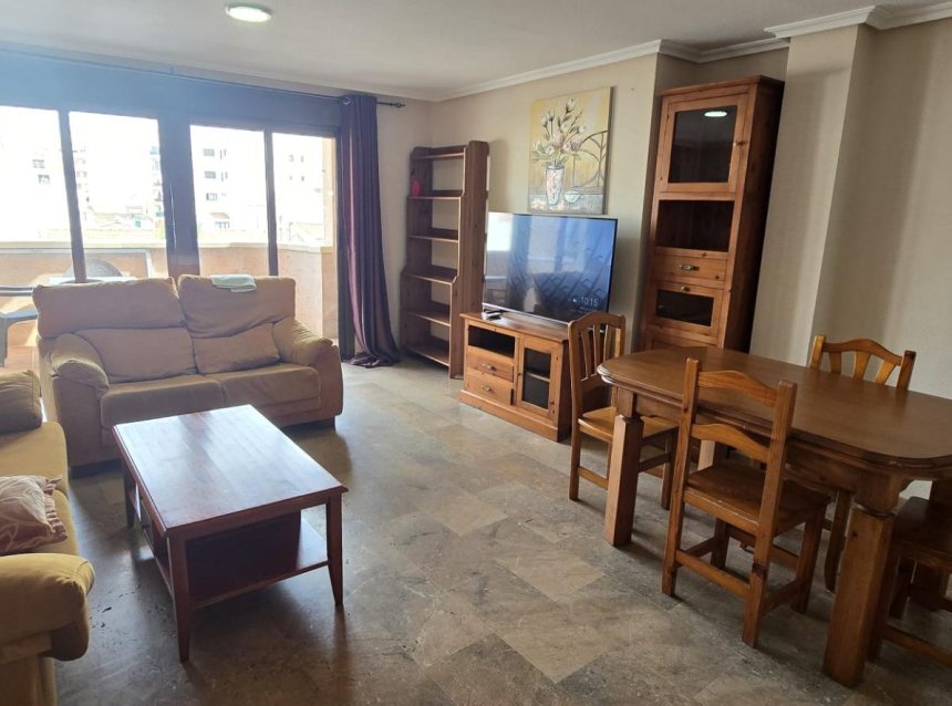 Revente - Apartment -
Torrevieja