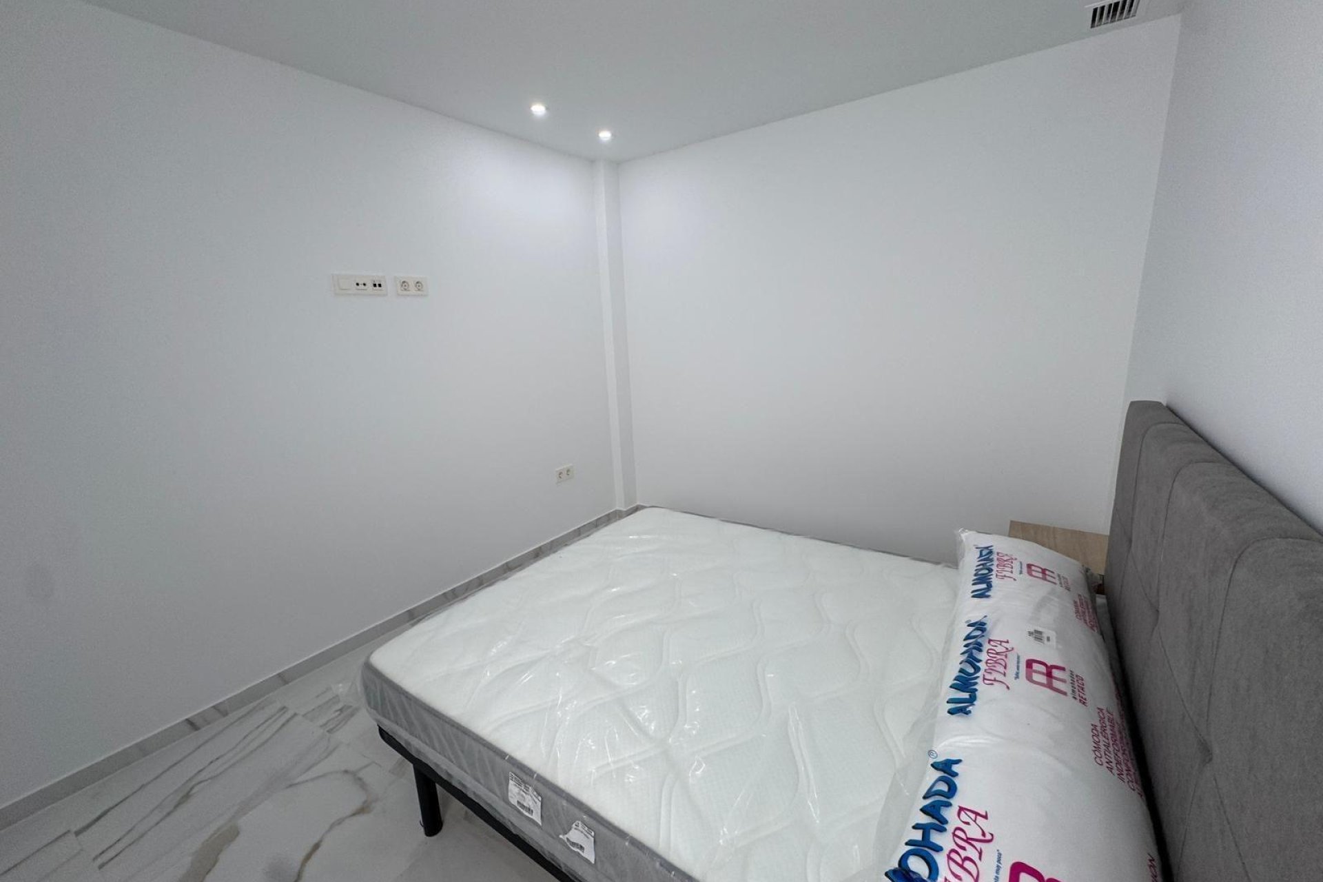 Revente - Apartment -
Torrevieja