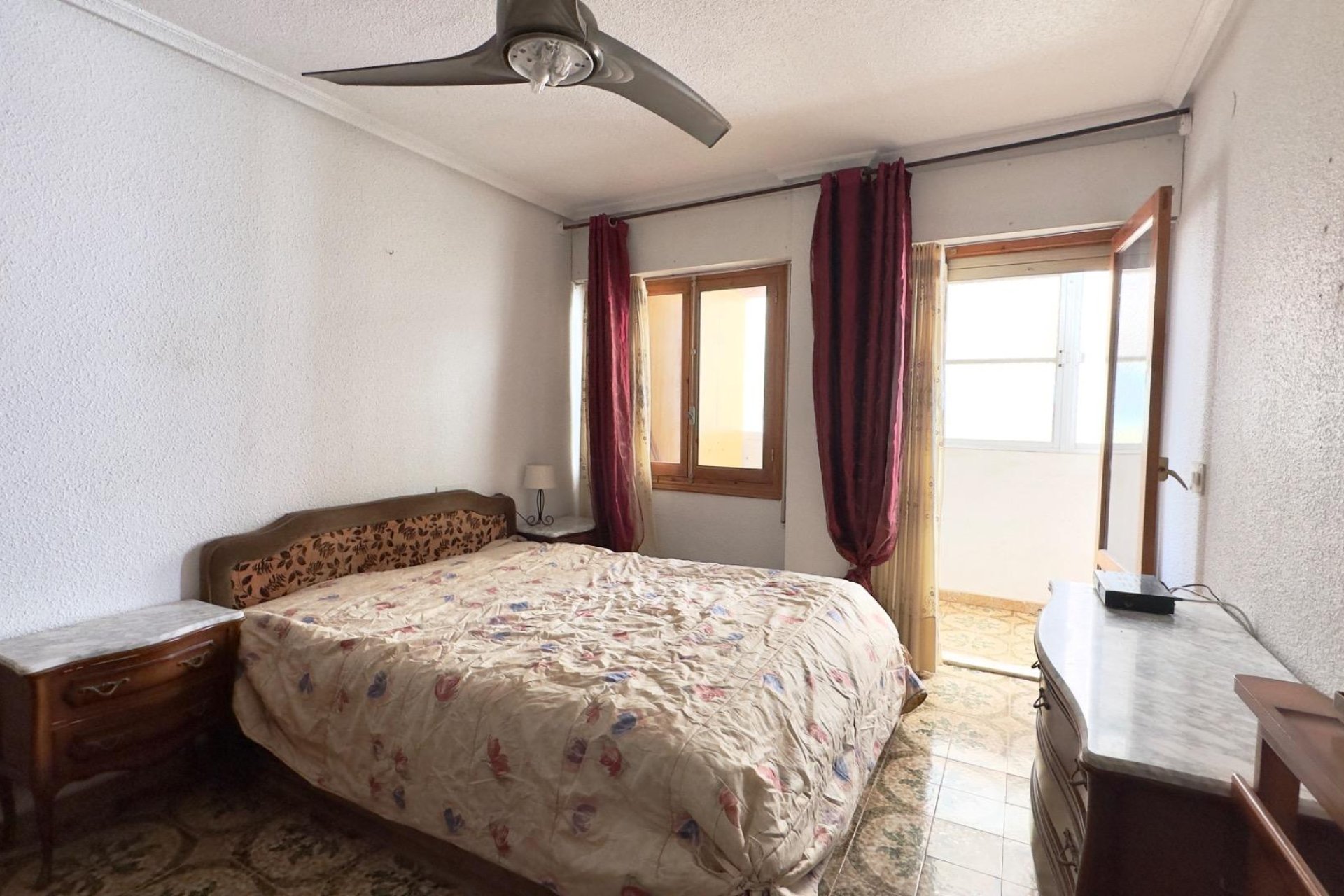 Revente - Apartment -
Torrevieja