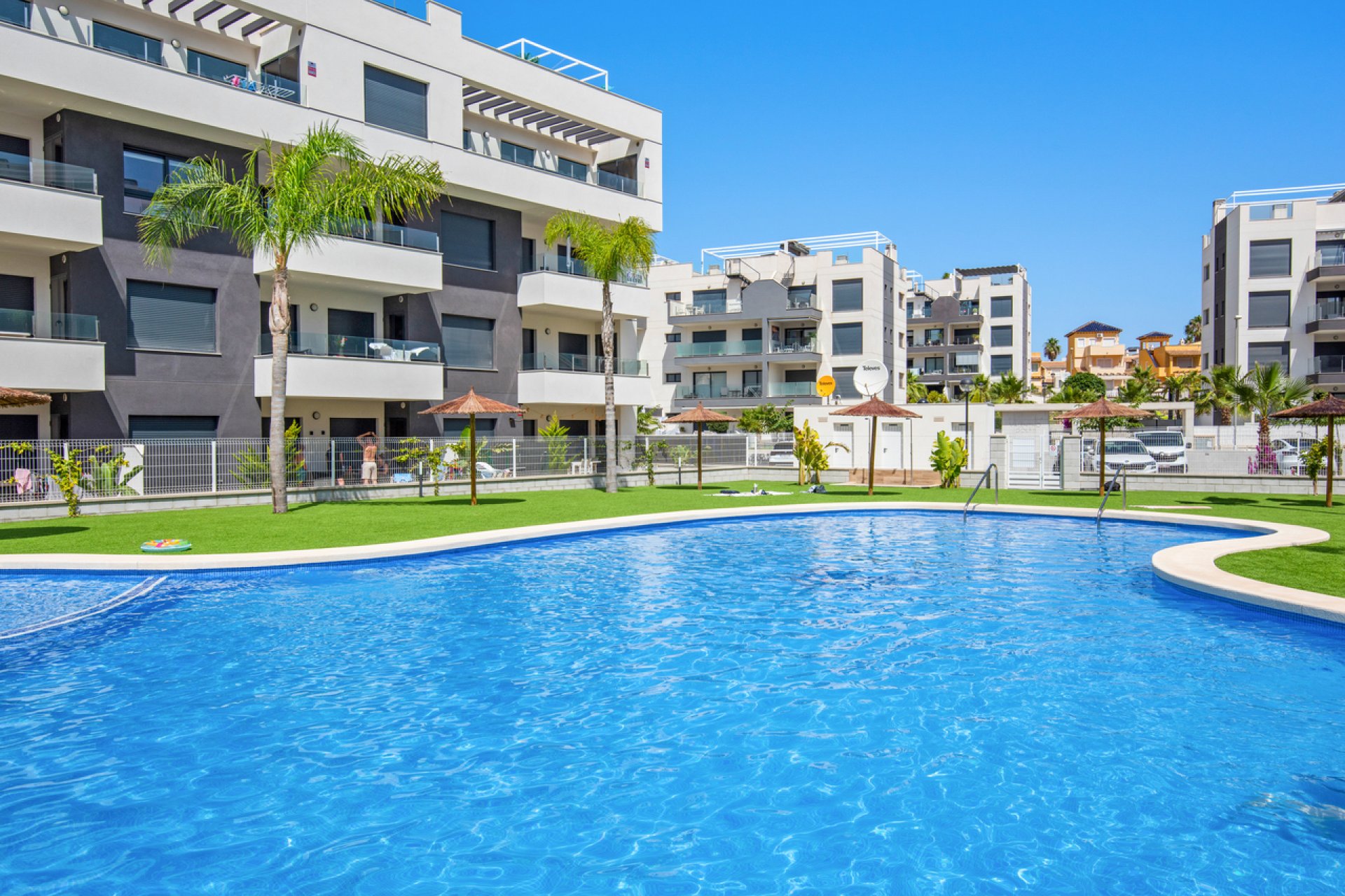 Revente - Apartment -
Villamartin - Costa Blanca