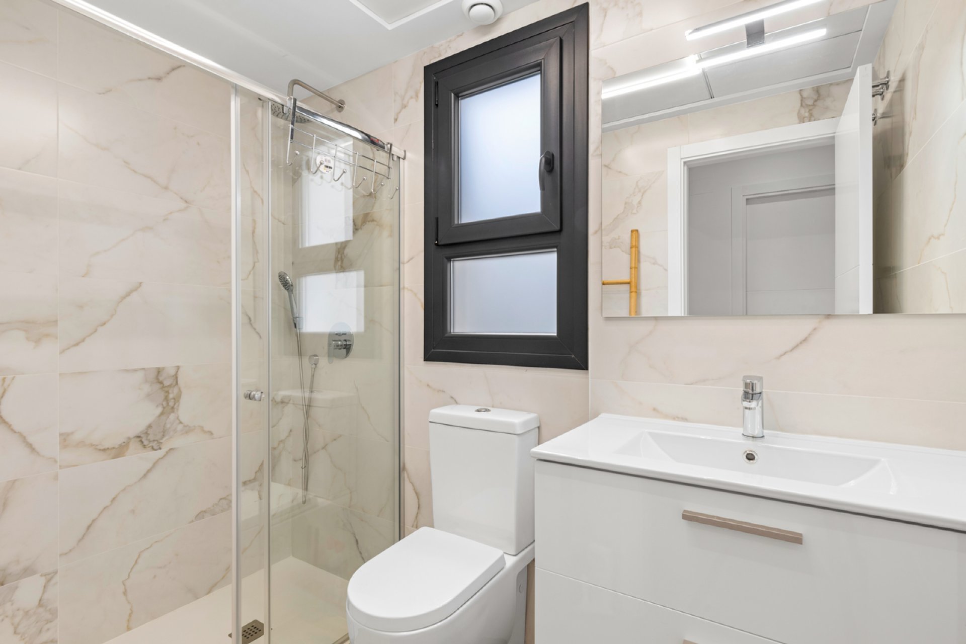 Revente - Apartment -
Villamartin - Costa Blanca