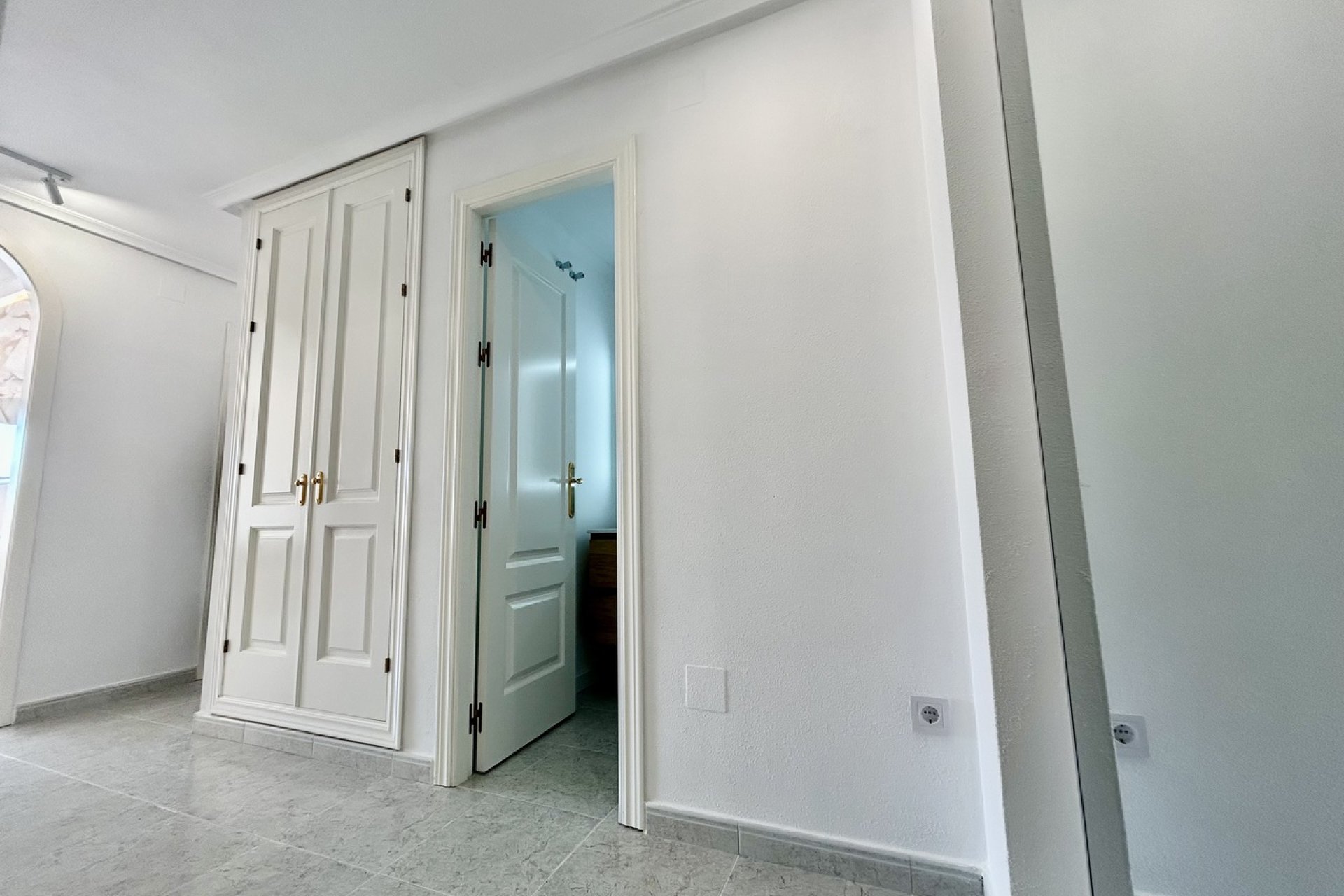 Revente - Apartment -
Villamartin - Costa Blanca