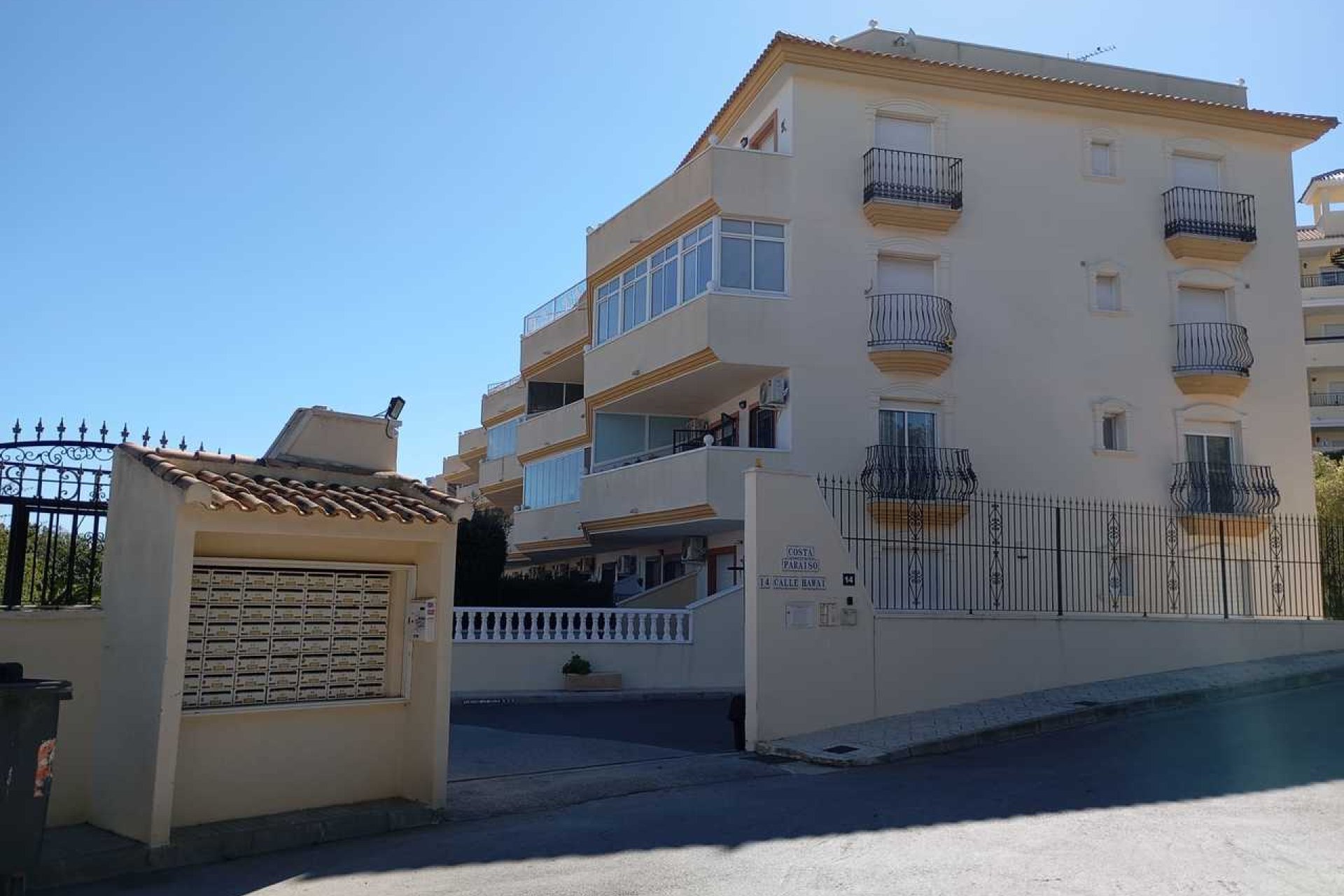Revente - Apartment -
Villamartin - Costa Blanca