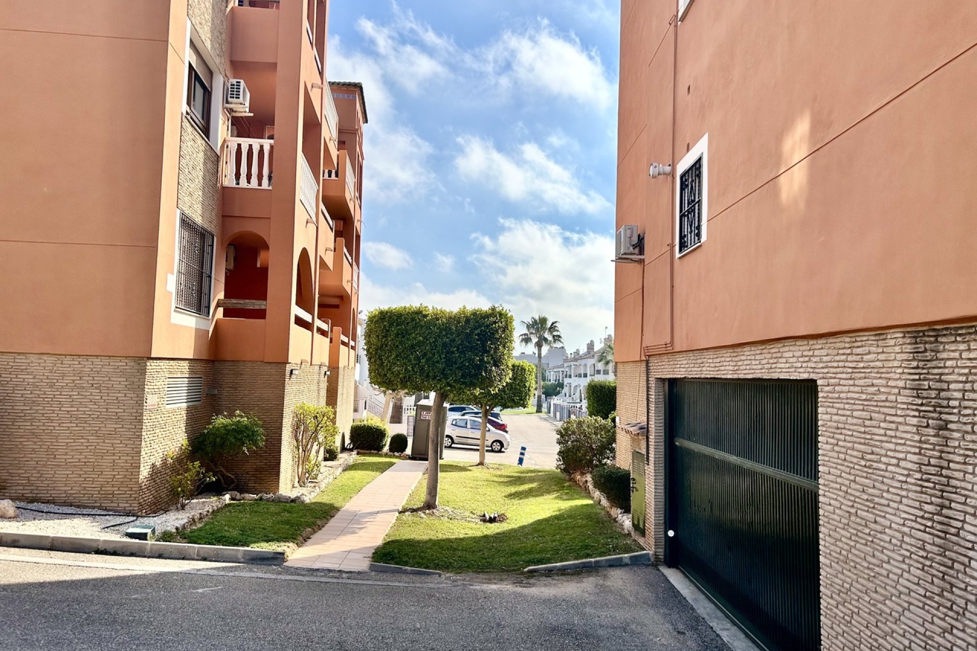 Revente - Apartment -
Villamartin - Costa Blanca