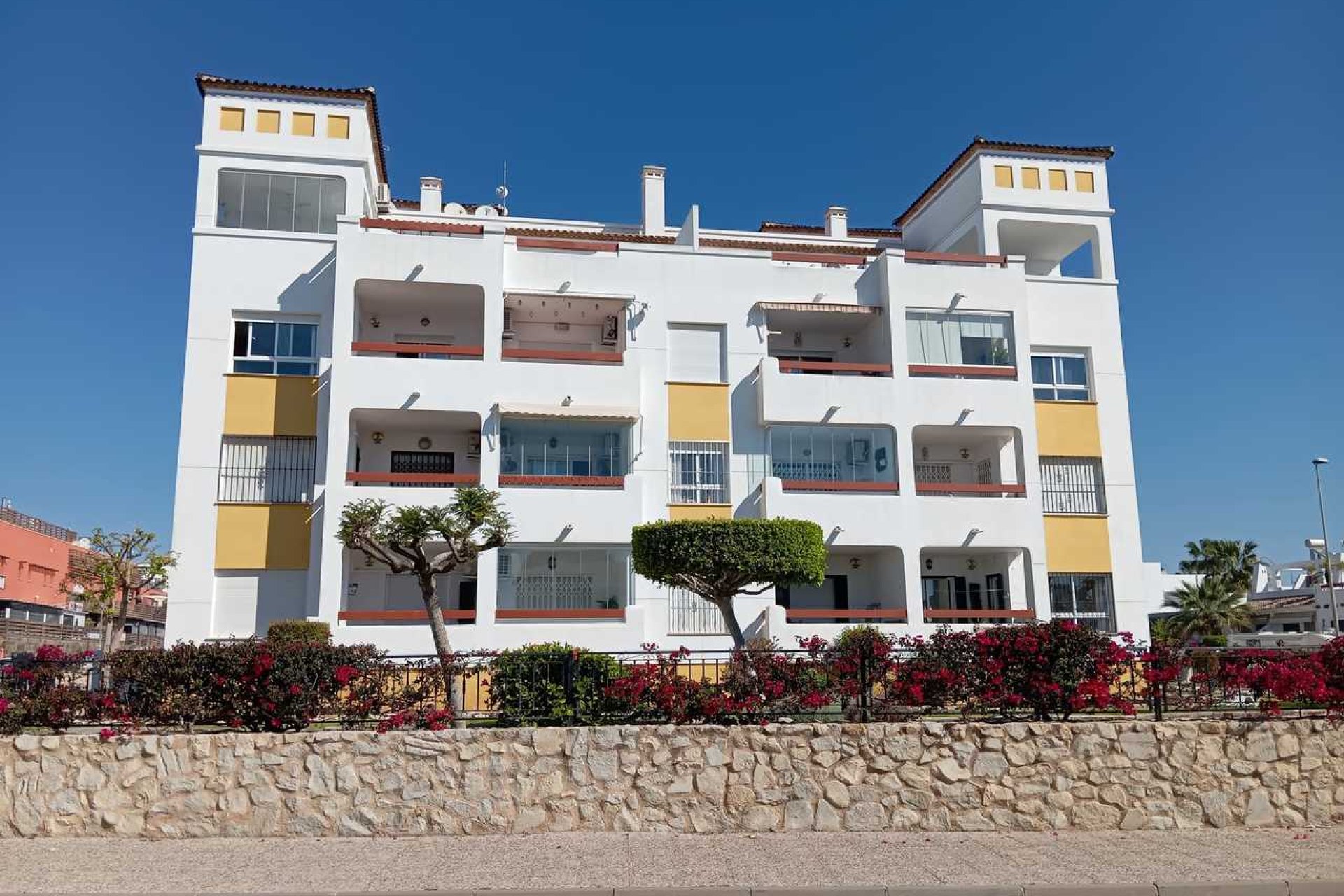 Revente - Apartment -
Villamartin - Costa Blanca