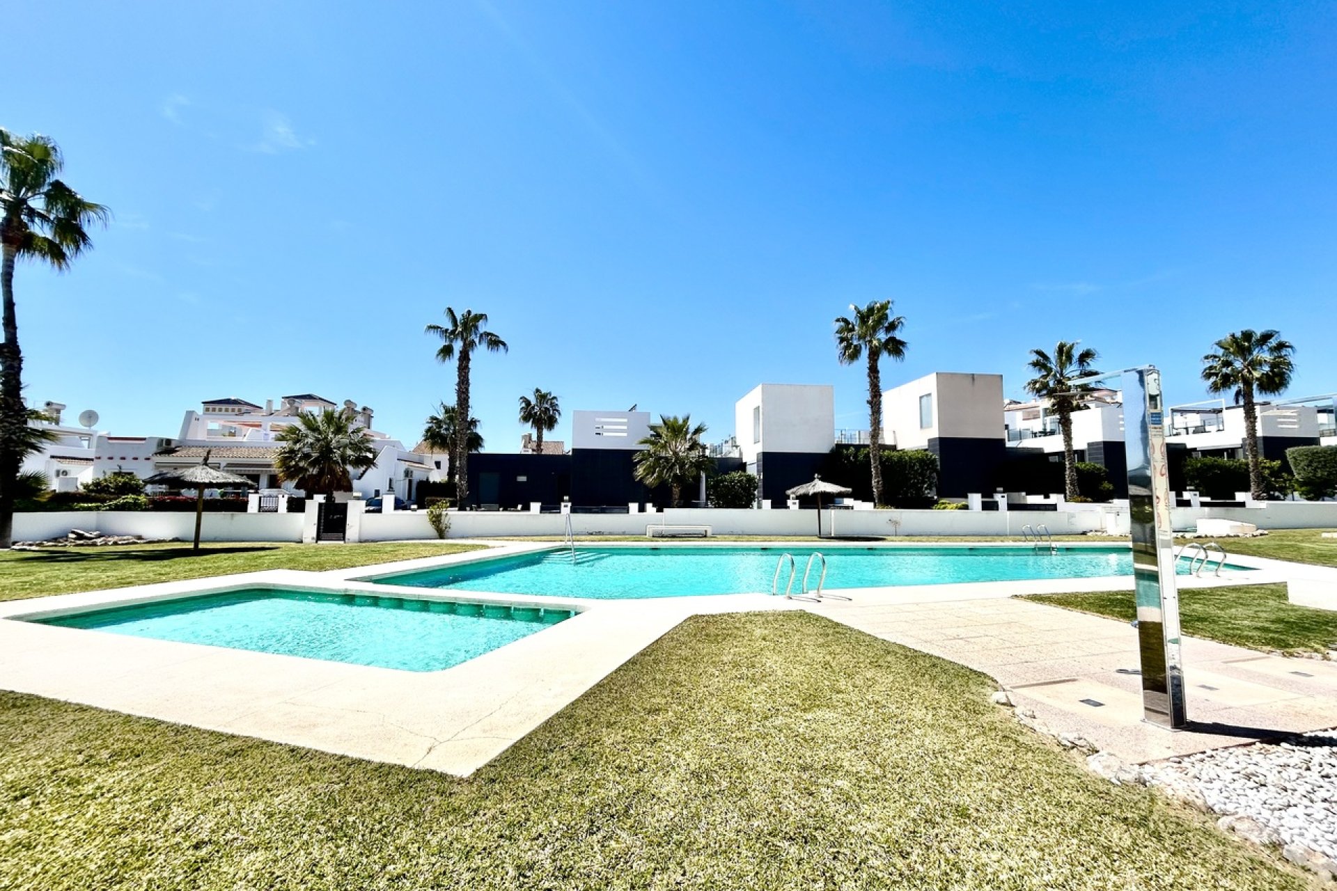 Revente - Apartment -
Villamartin - Costa Blanca