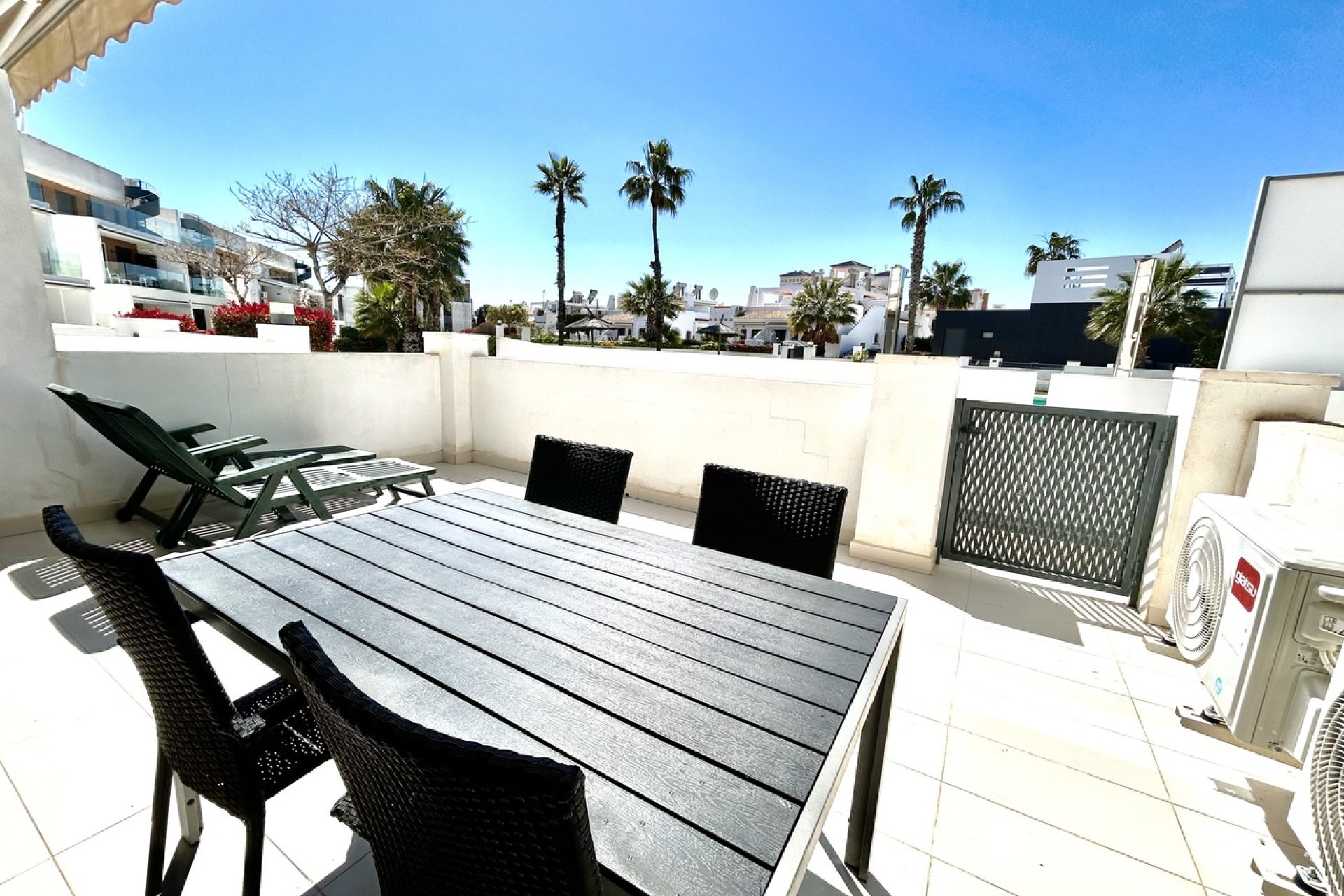 Revente - Apartment -
Villamartin - Costa Blanca