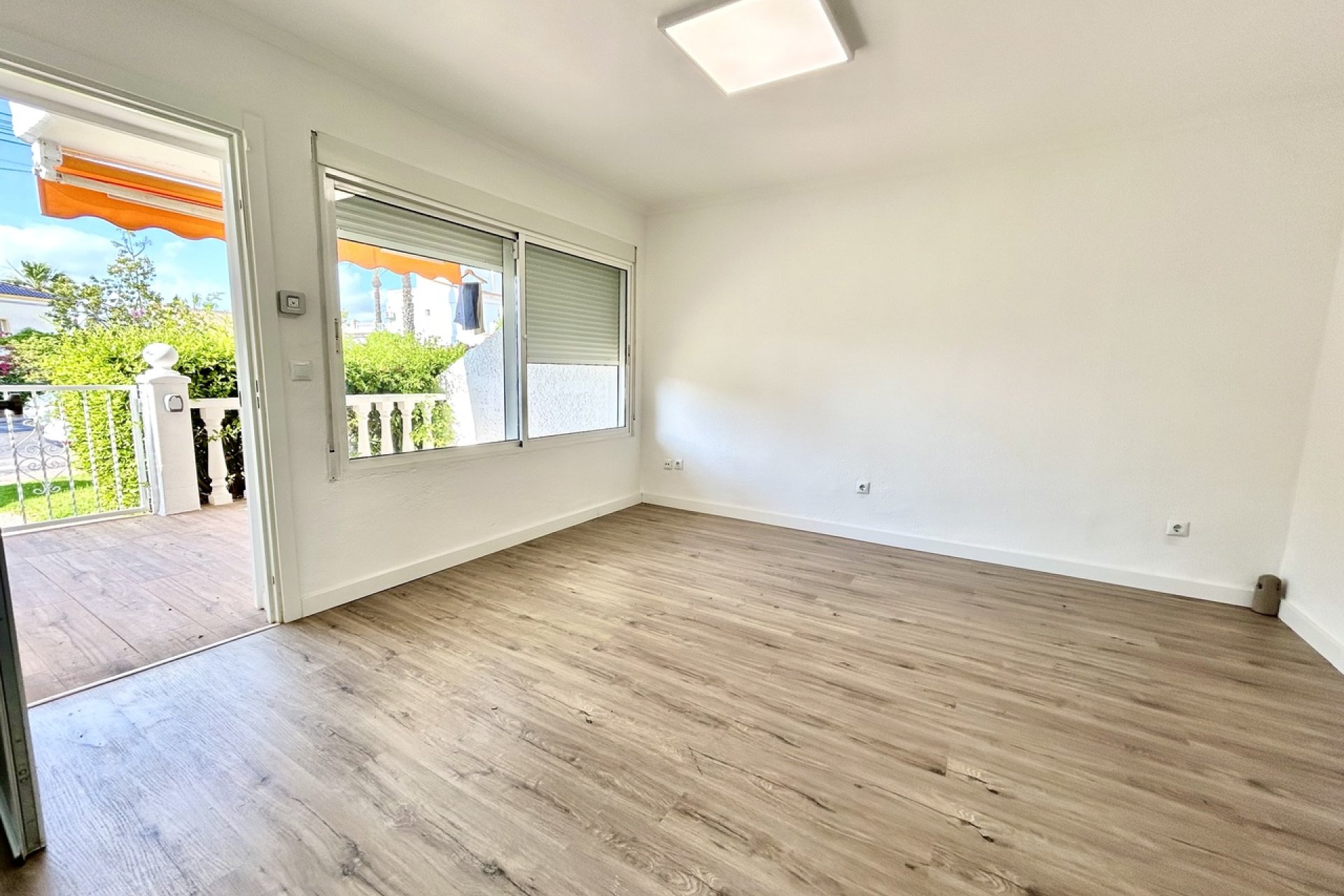 Revente - Apartment -
Villamartin - Costa Blanca