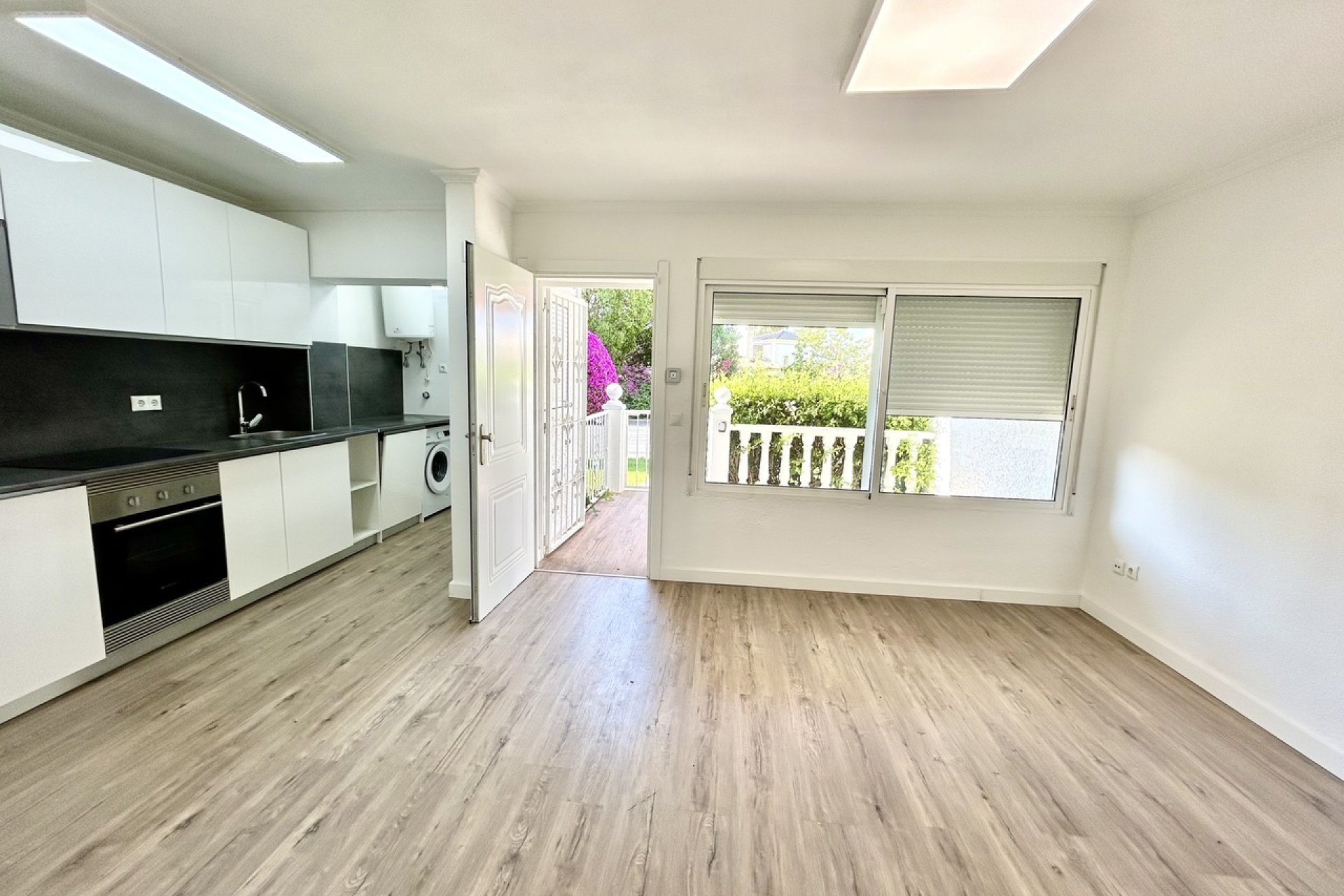 Revente - Apartment -
Villamartin - Costa Blanca