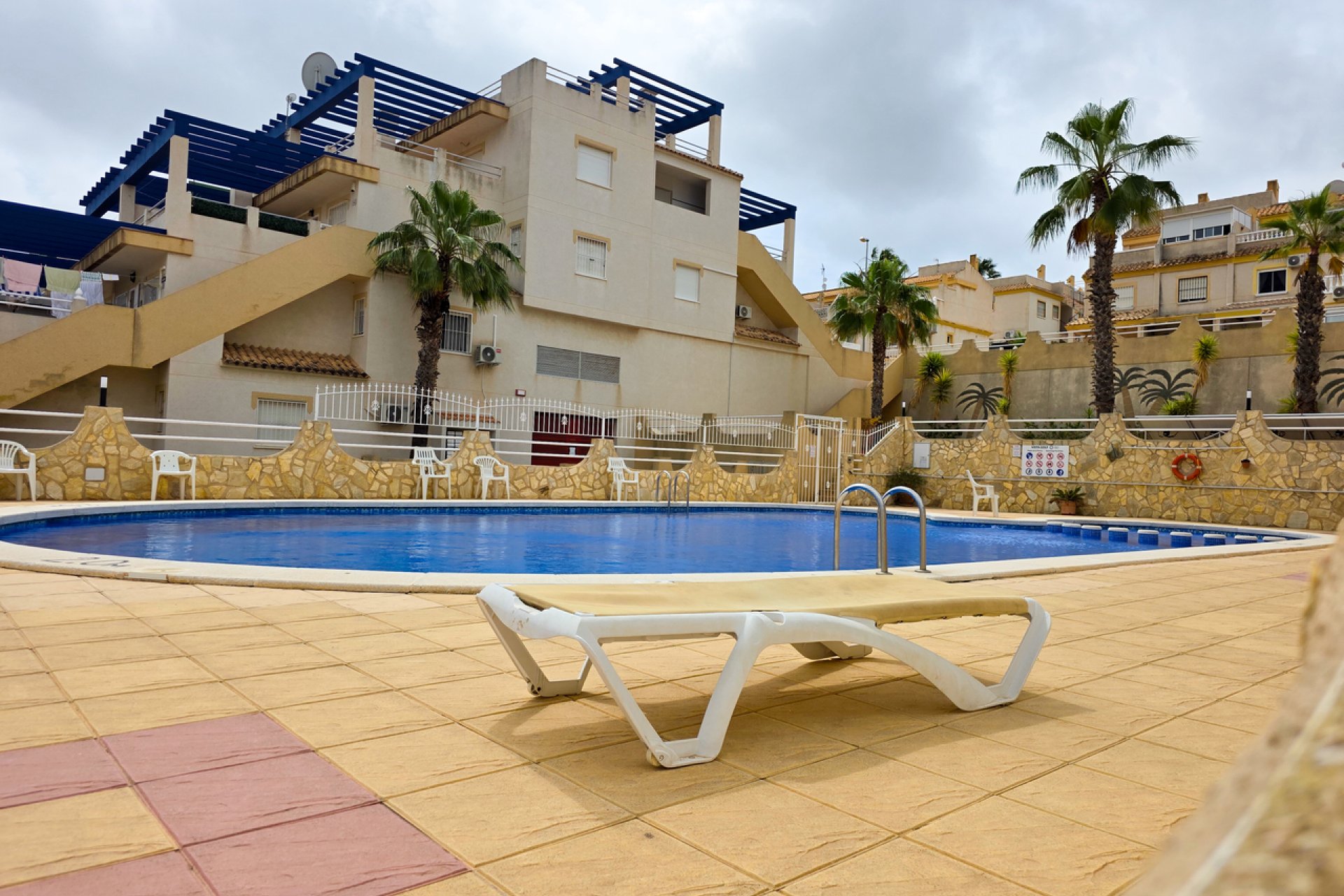 Revente - Apartment -
Villamartin - Costa Blanca