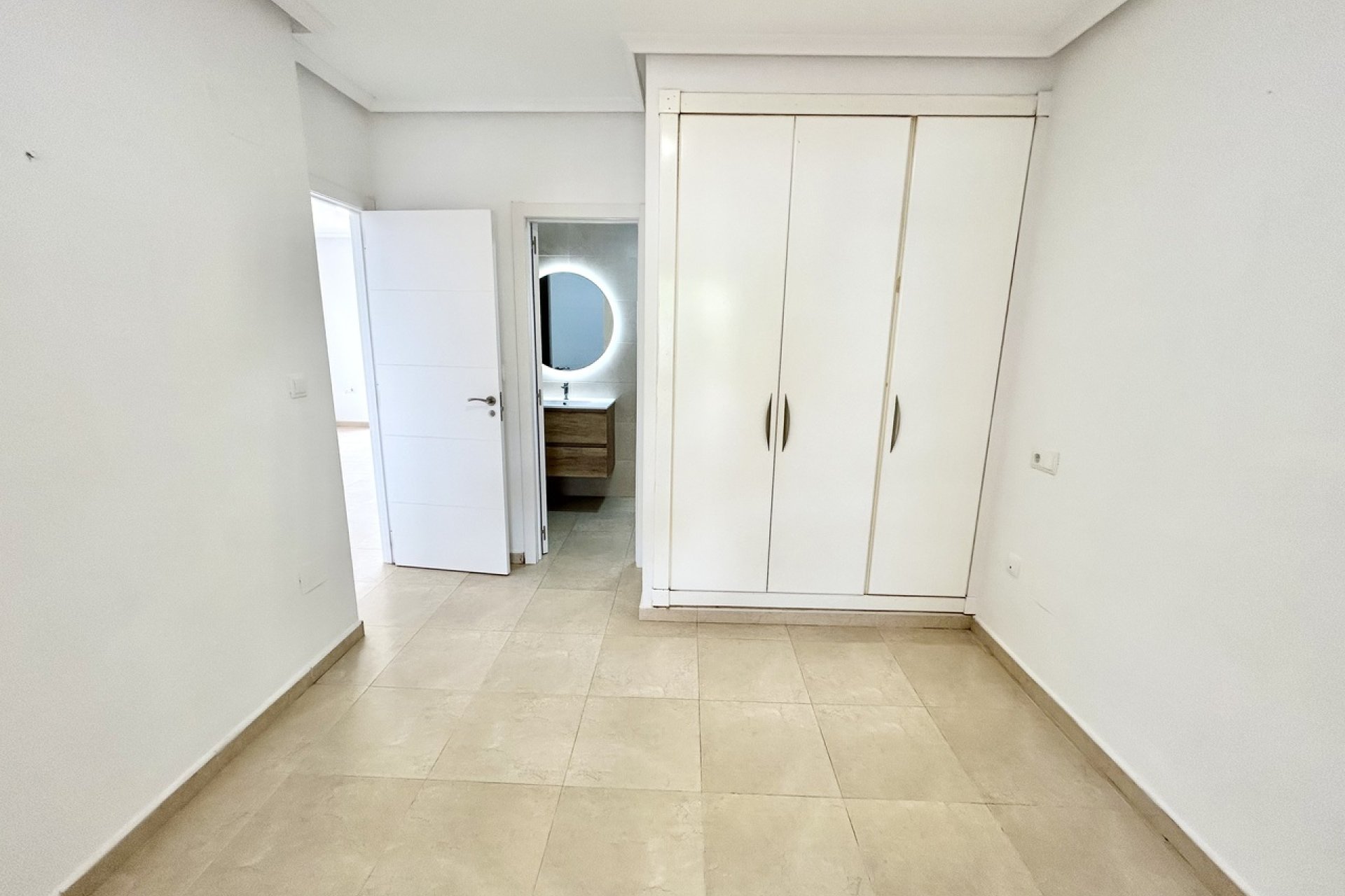 Revente - Apartment -
Villamartin - Costa Blanca