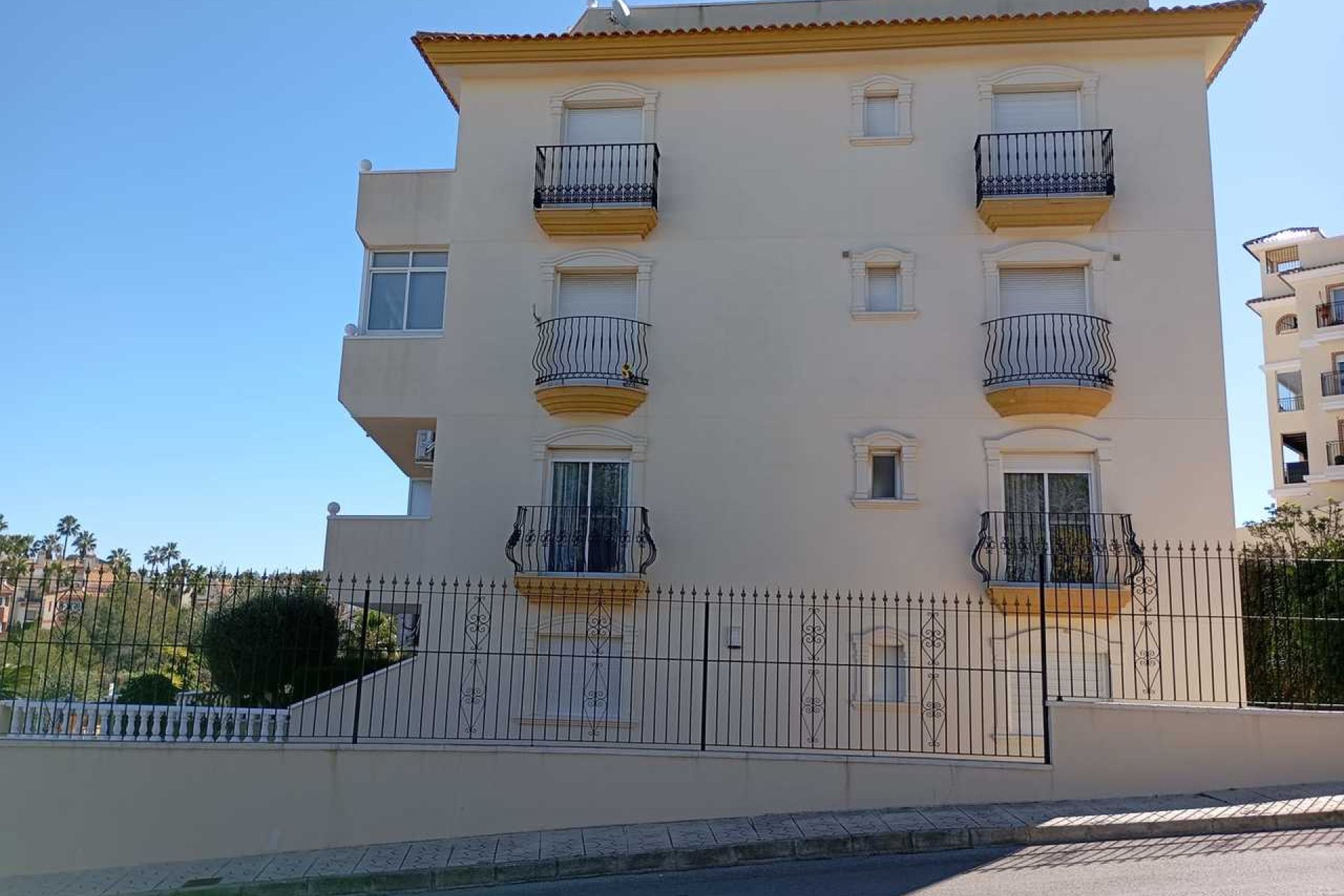 Revente - Apartment -
Villamartin - Costa Blanca