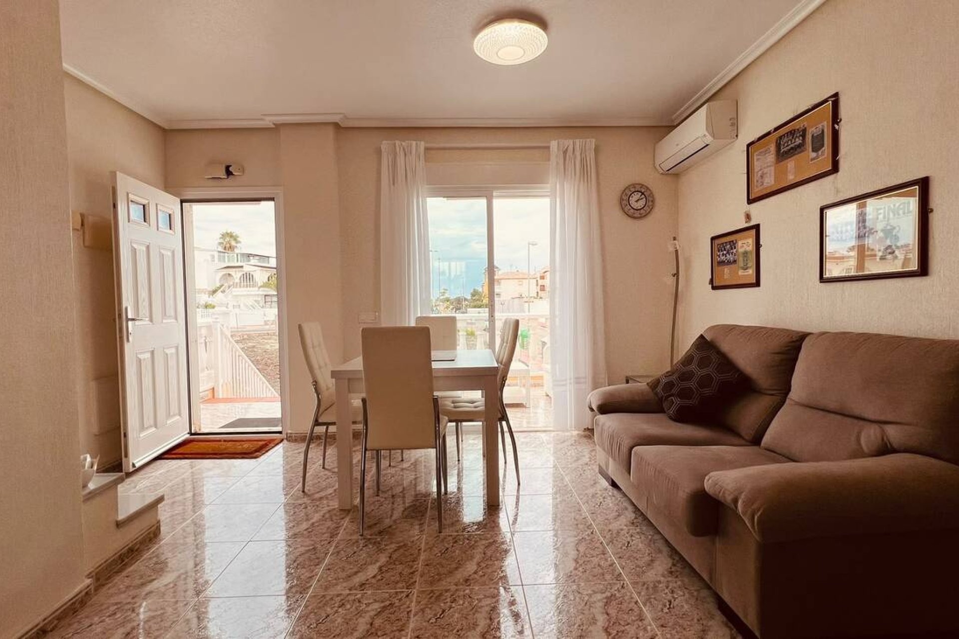 Revente - Apartment -
Villamartin - Costa Blanca