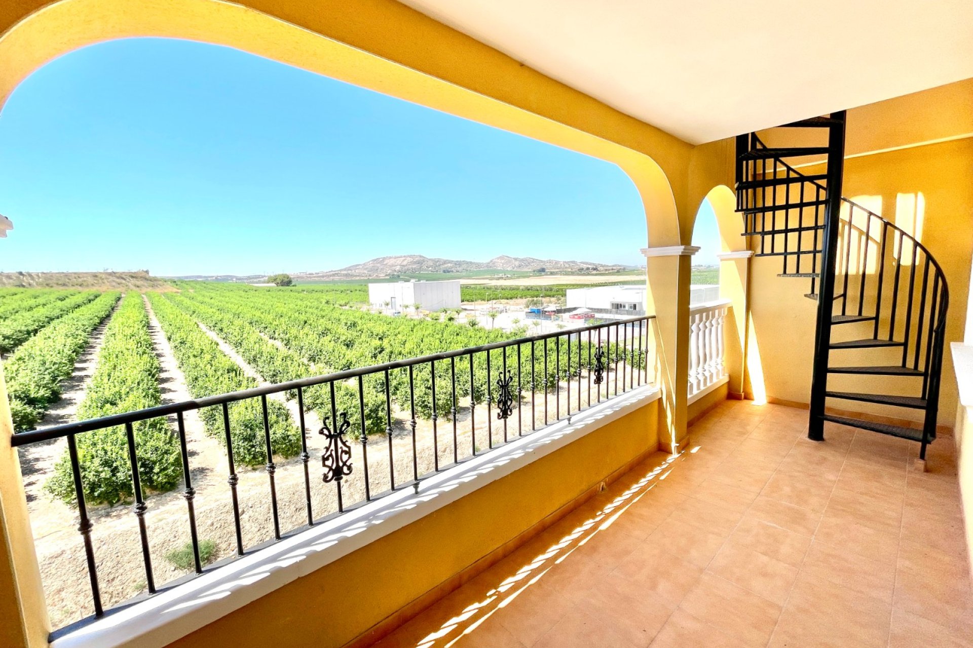Revente - Attique -
Algorfa - Inland