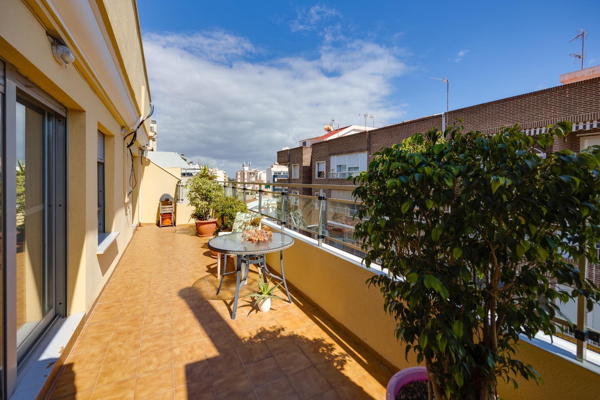 Revente - Attique -
Torrevieja - Centro