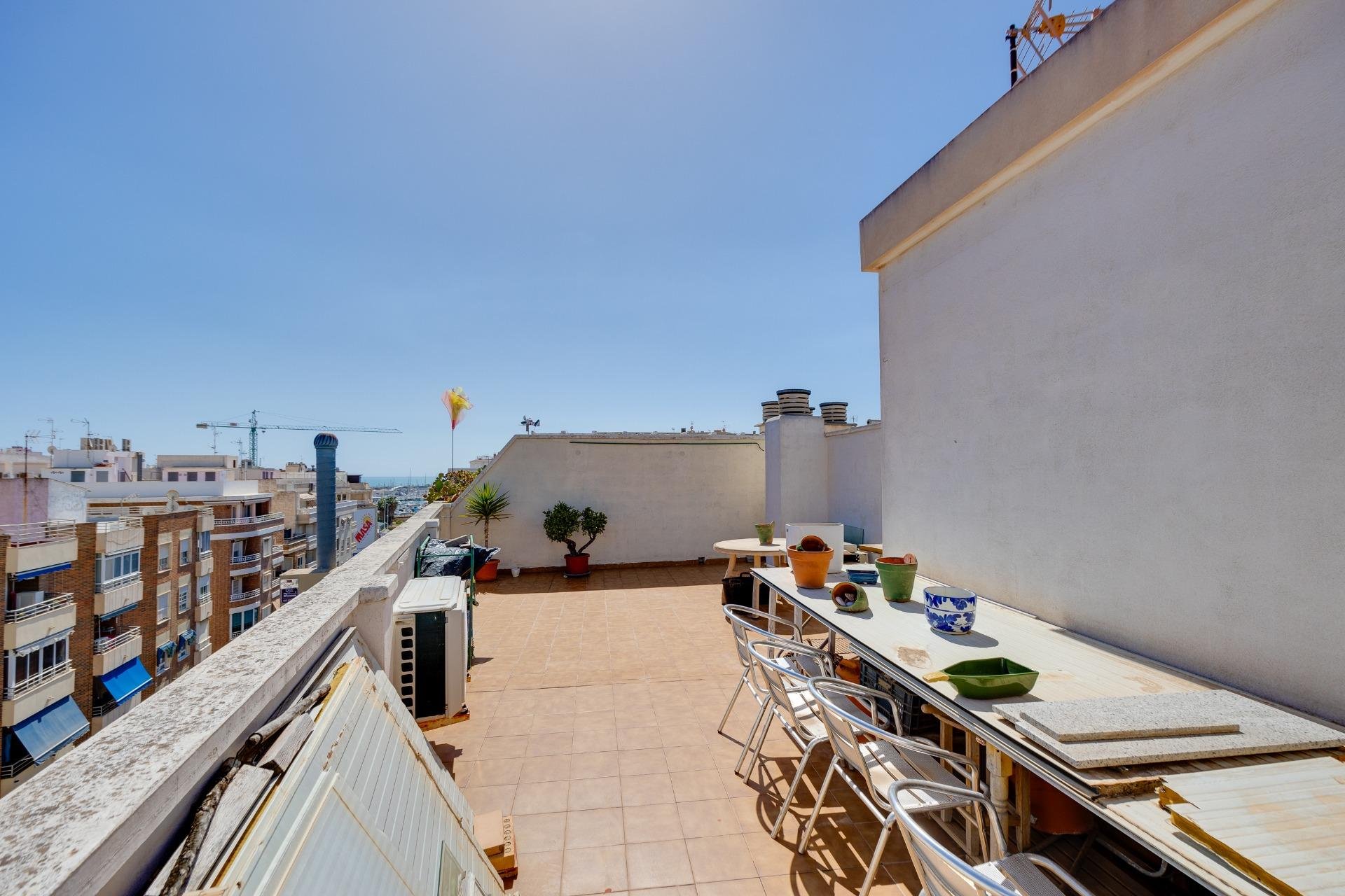 Revente - Attique -
Torrevieja - Centro