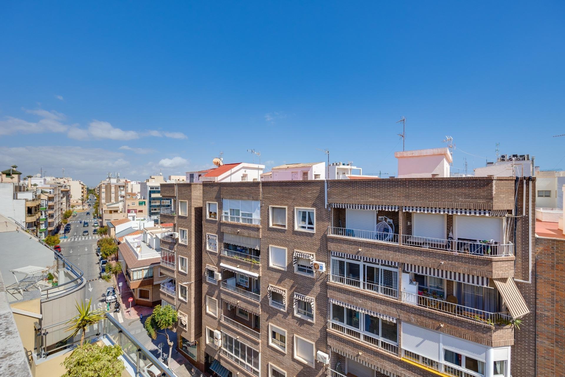 Revente - Attique -
Torrevieja - Centro