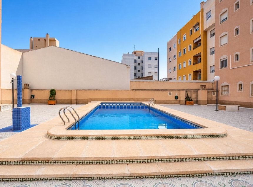 Revente - Attique -
Torrevieja - Centro