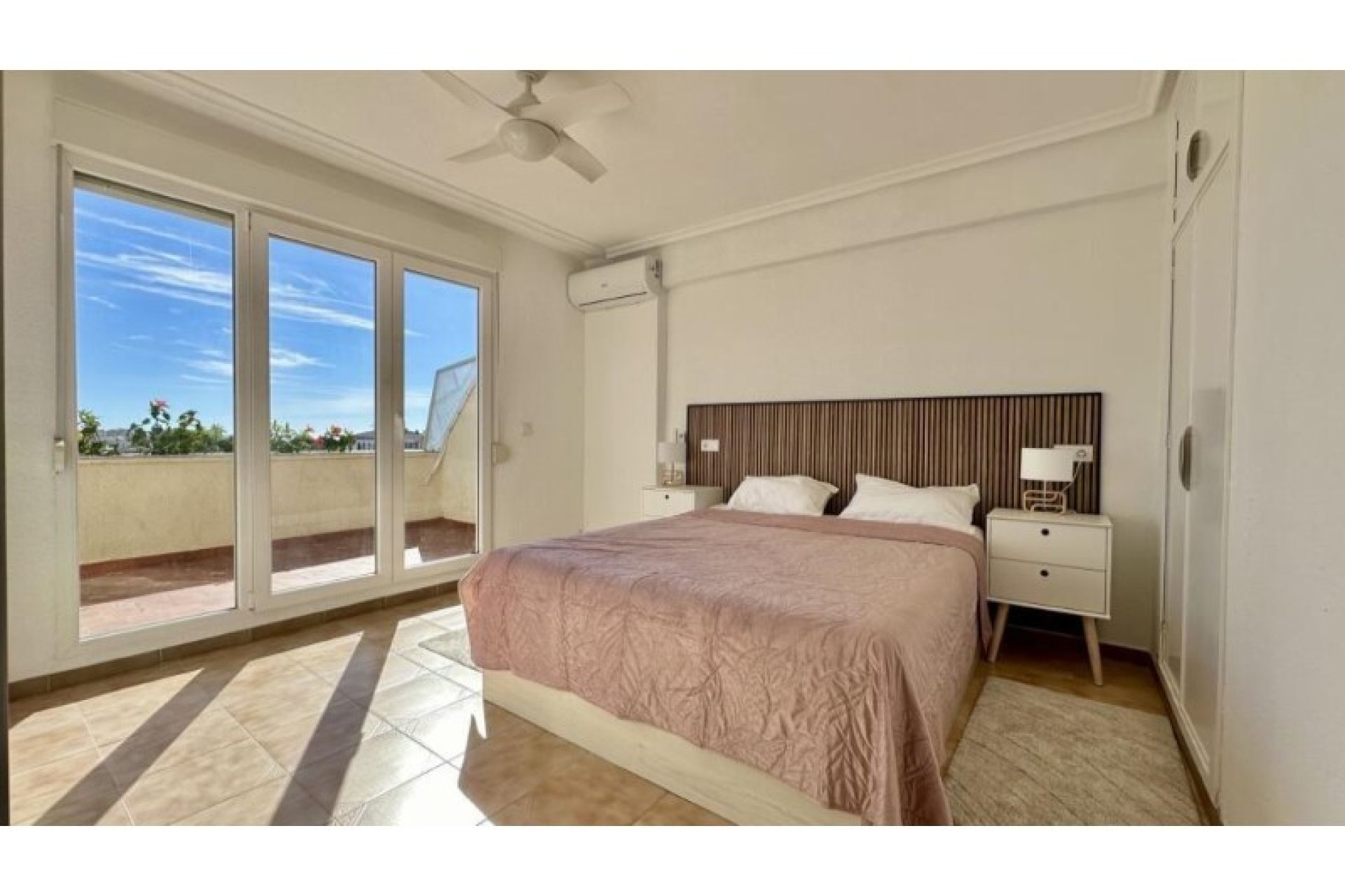 Revente - Attique -
Torrevieja - Costa Blanca