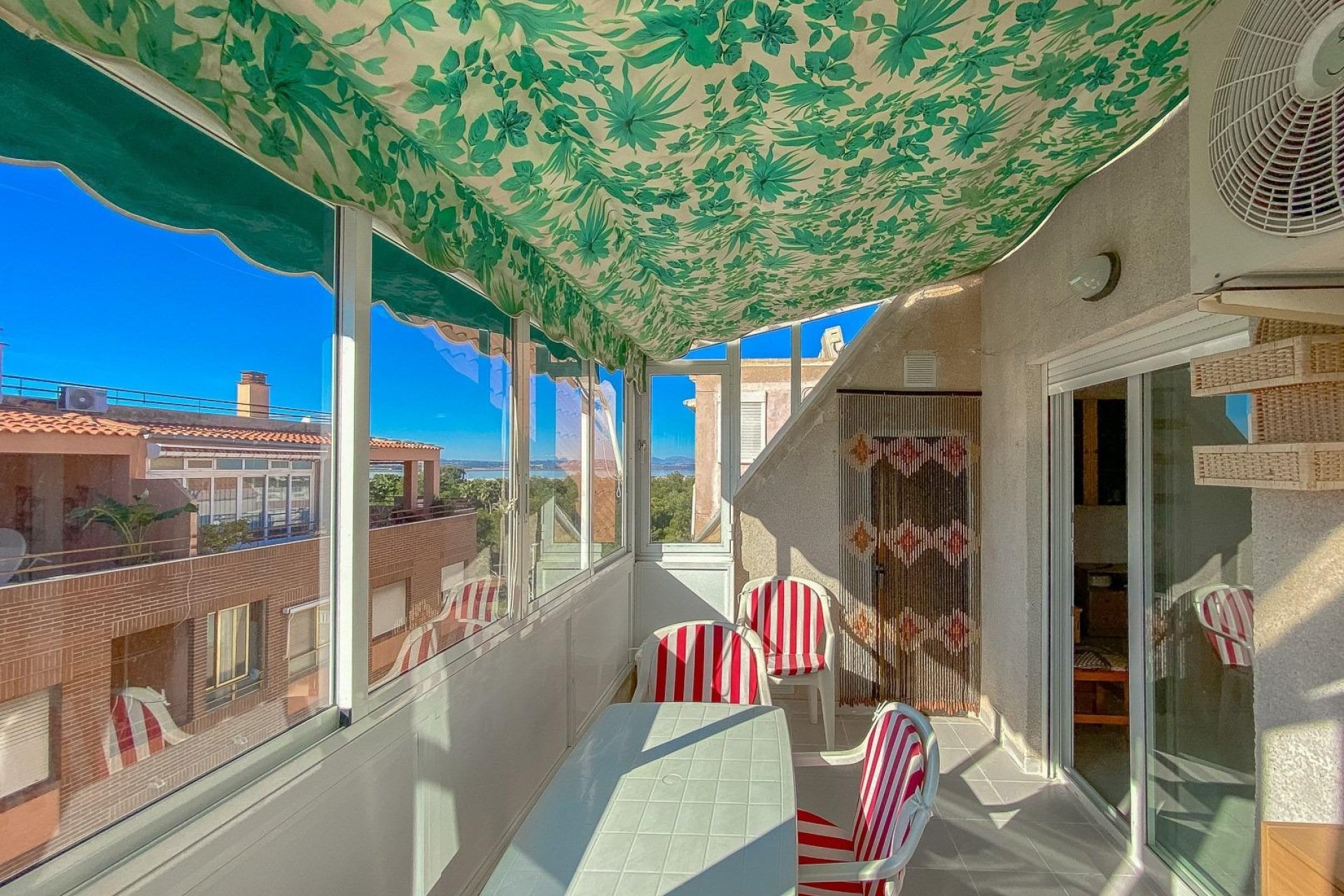 Revente - Attique -
Torrevieja - El Acequión - Los Náufragos