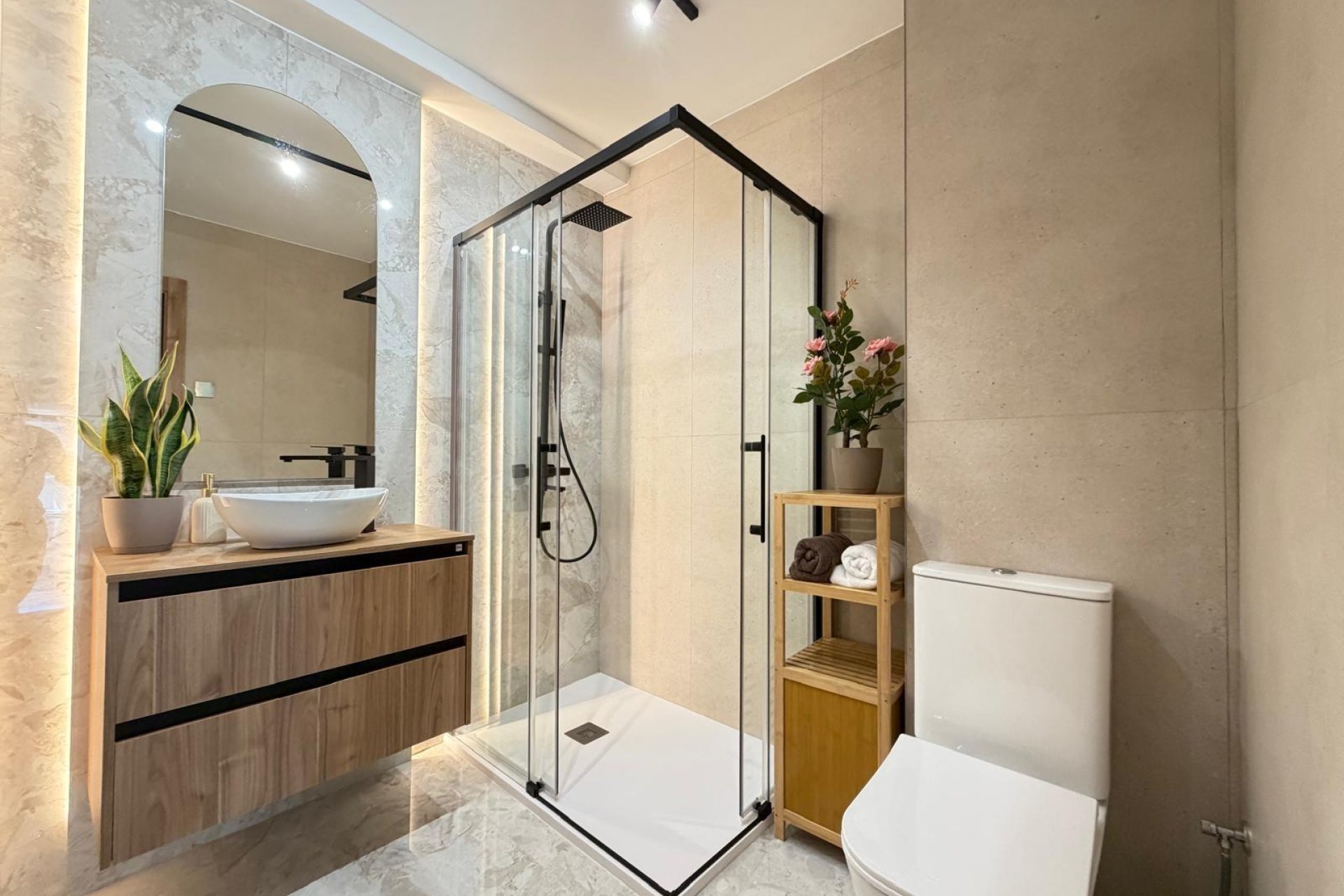 Revente - Attique -
Torrevieja - Estacion De Autobuses