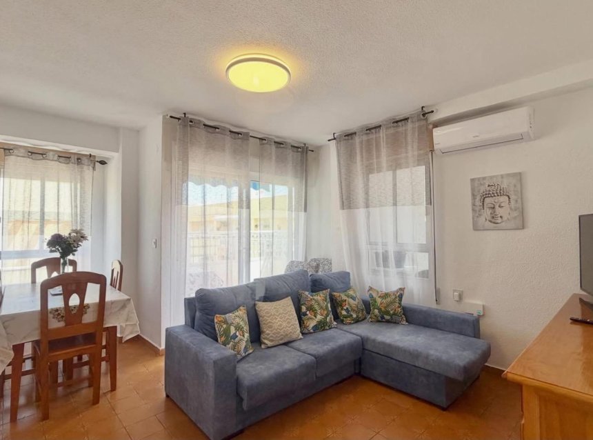 Revente - Attique -
Torrevieja - Habaneras