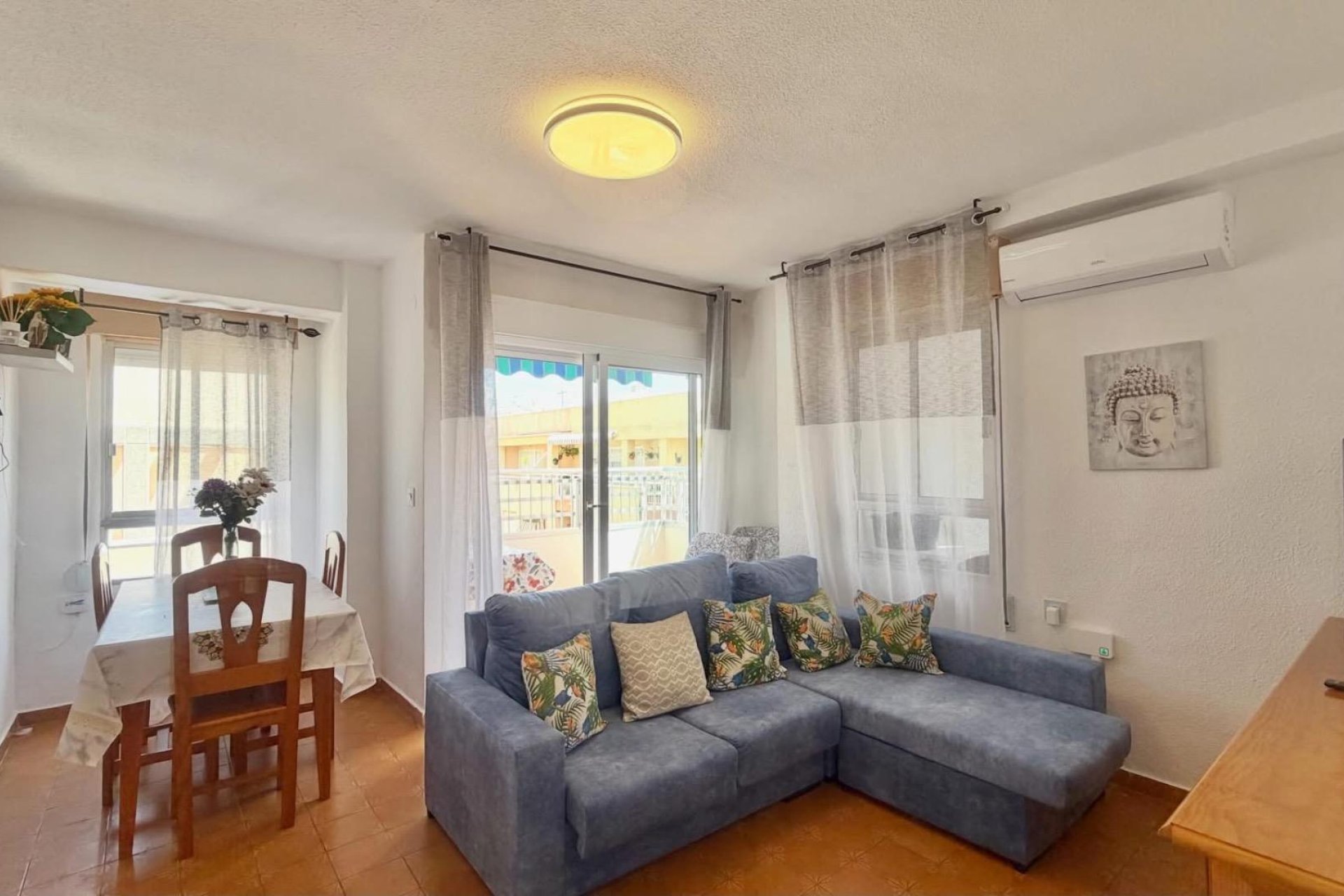 Revente - Attique -
Torrevieja - Habaneras