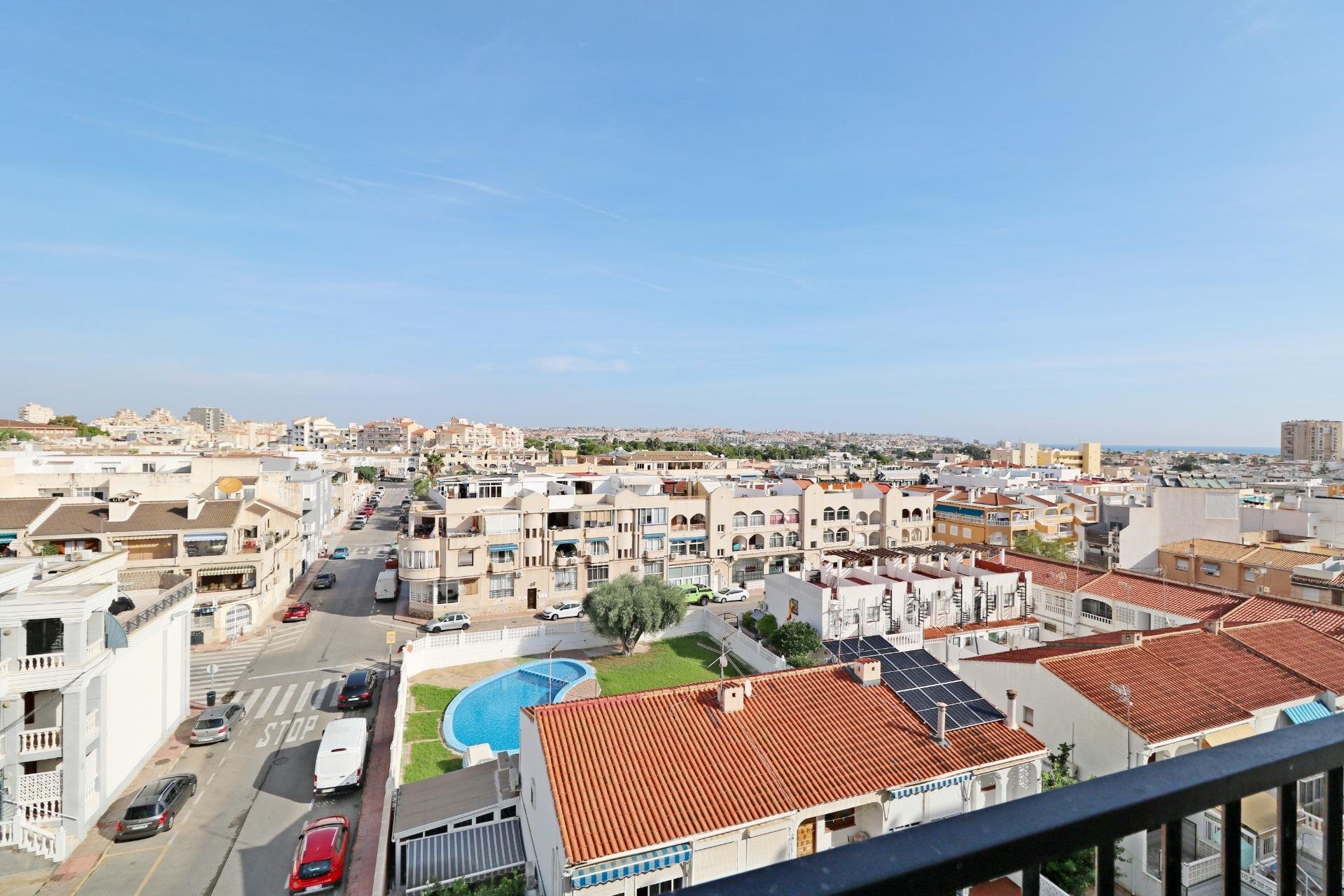 Revente - Attique -
Torrevieja - Habaneras