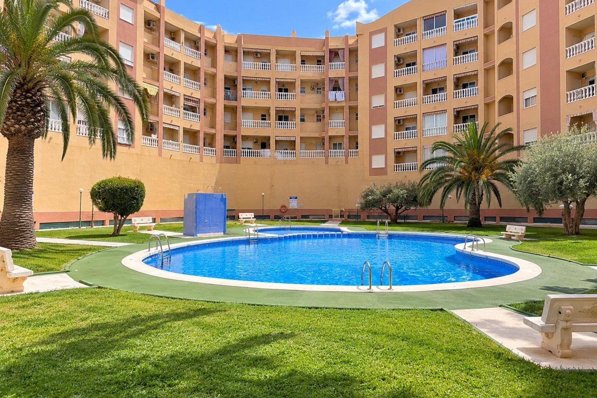 Revente - Attique -
Torrevieja - Parque de las Naciones