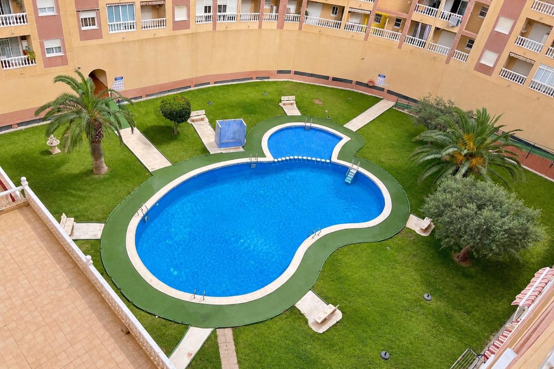 Revente - Attique -
Torrevieja - Parque de las Naciones