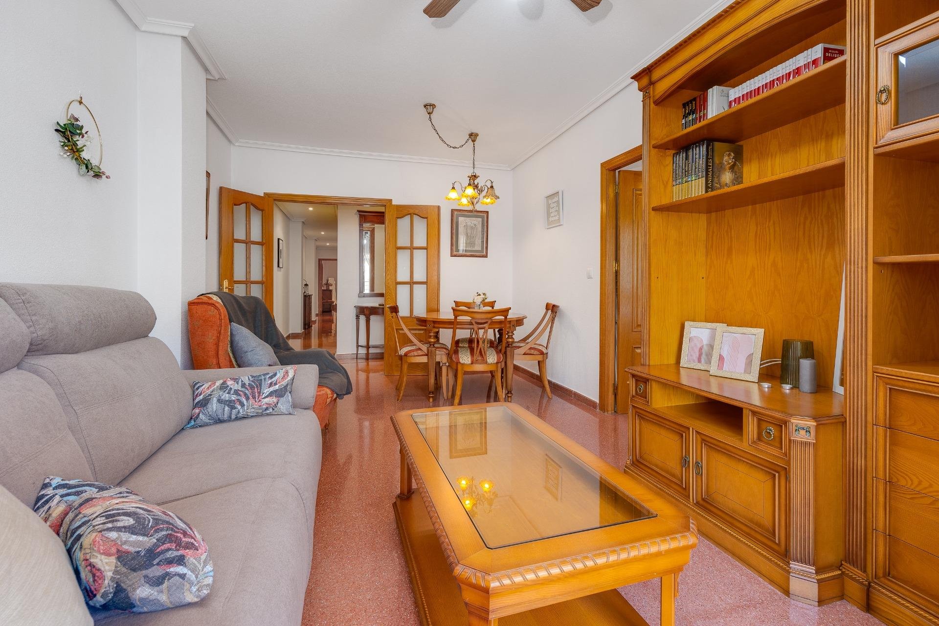 Revente - Attique -
Torrevieja - Paseo Maritimo