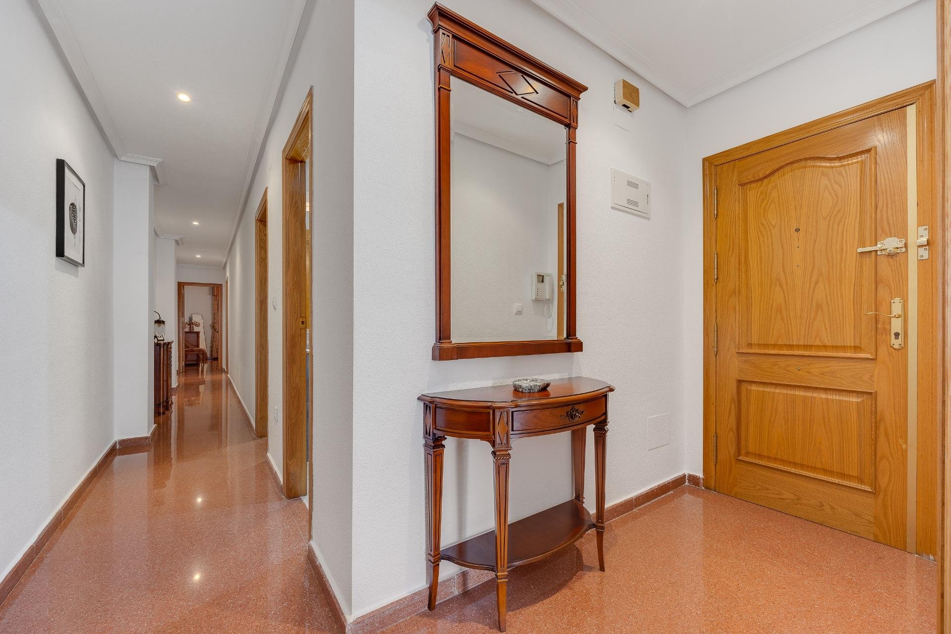 Revente - Attique -
Torrevieja - Paseo Maritimo