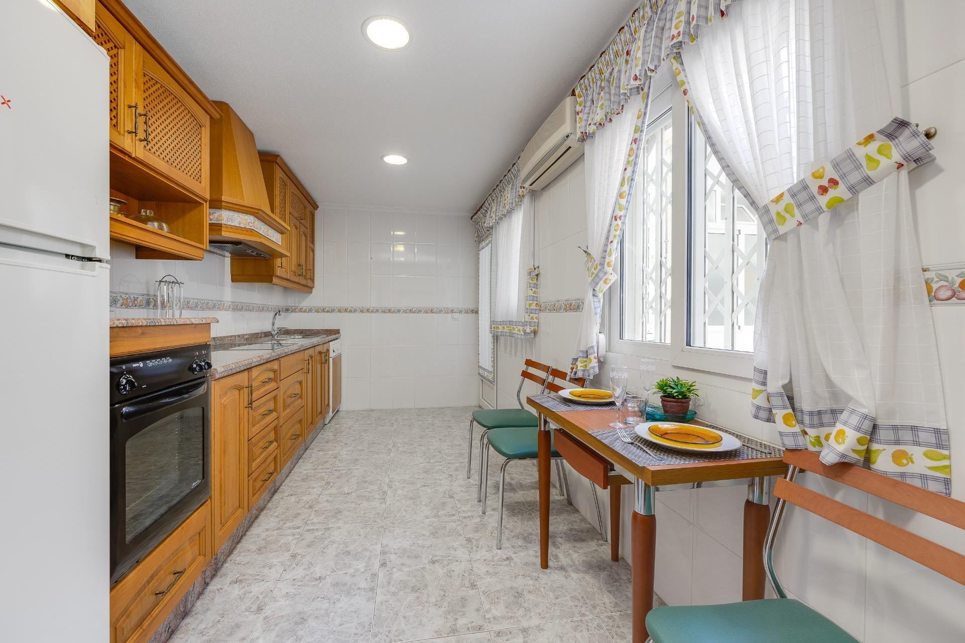 Revente - Attique -
Torrevieja - Paseo Maritimo
