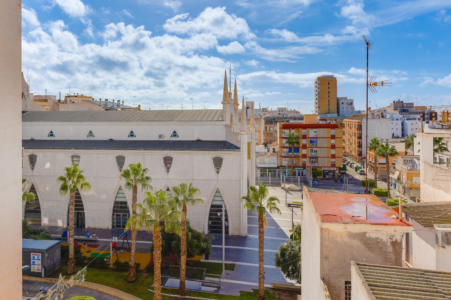 Revente - Attique -
Torrevieja - Paseo Maritimo