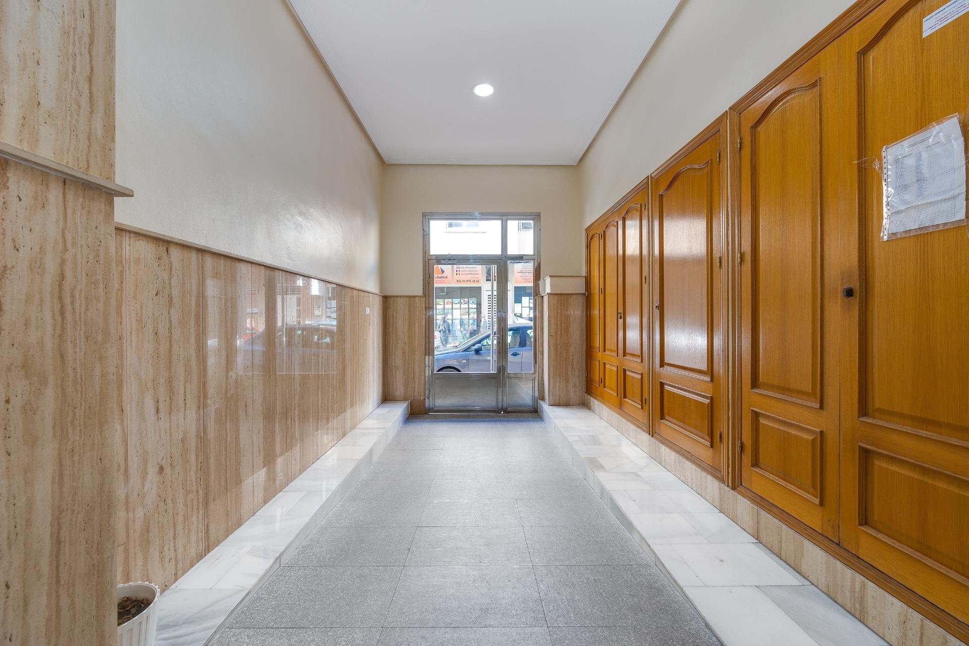 Revente - Attique -
Torrevieja - Paseo Maritimo