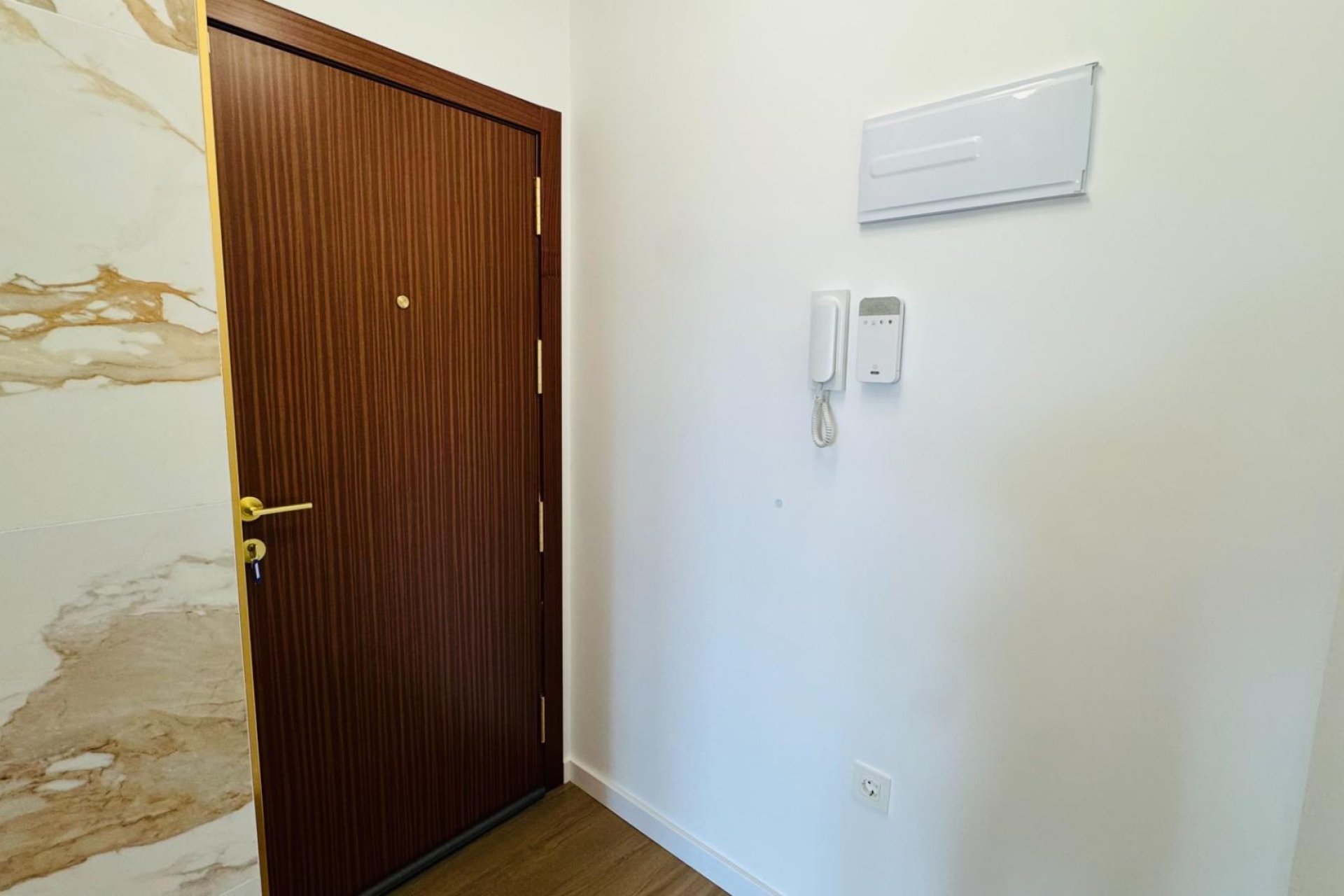 Revente - Attique -
Torrevieja - Punta Prima