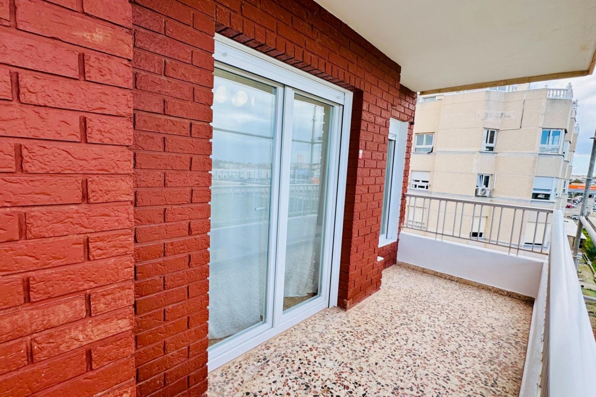 Revente - Attique -
Torrevieja - Punta Prima