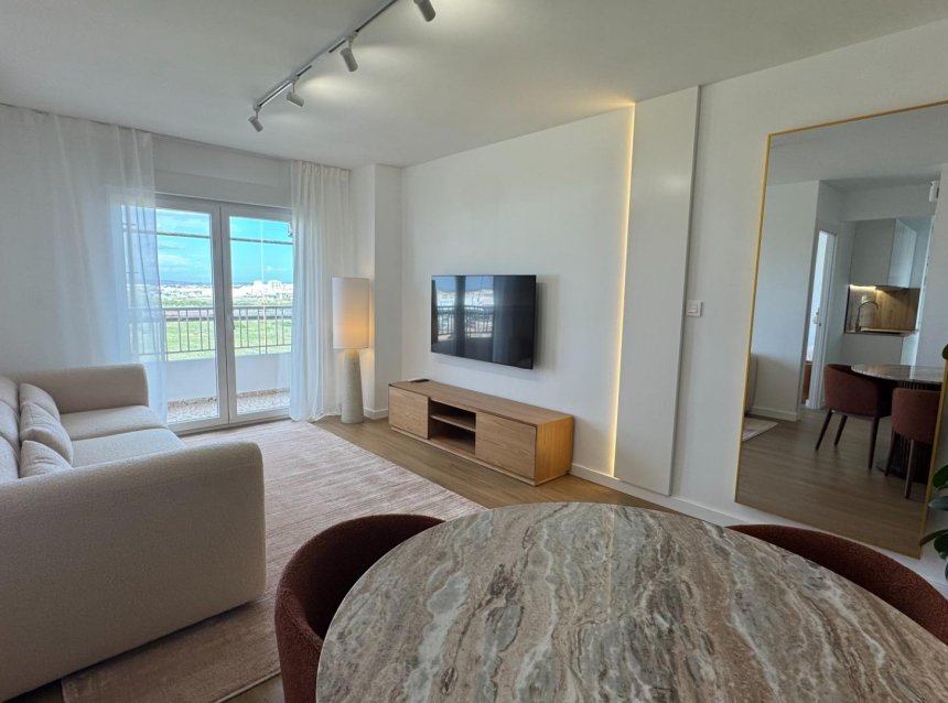 Revente - Attique -
Torrevieja - Punta Prima