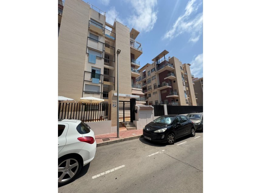 Revente - Attique -
Torrevieja - Punta Prima