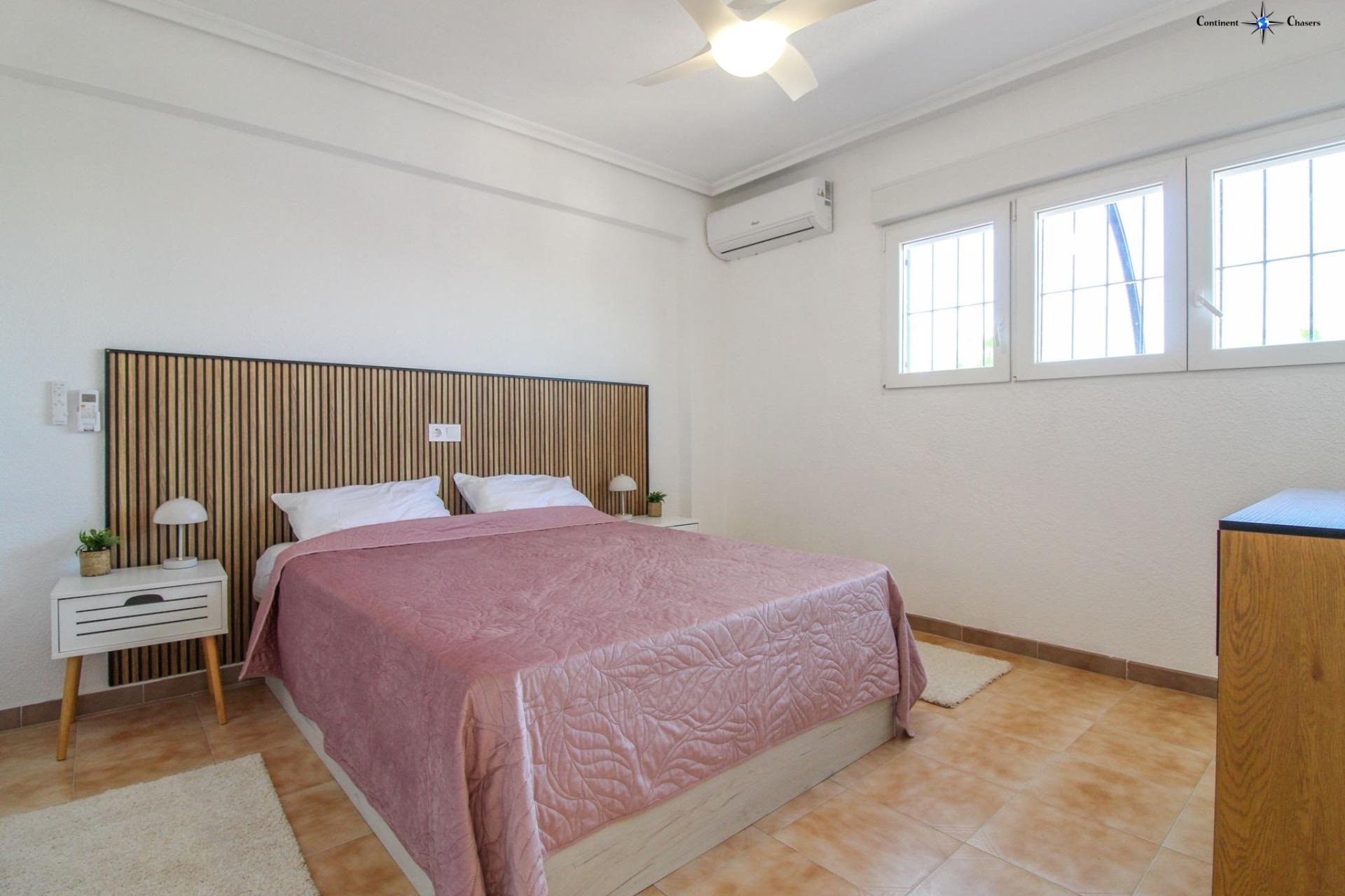 Revente - Attique -
Torrevieja - Punta Prima