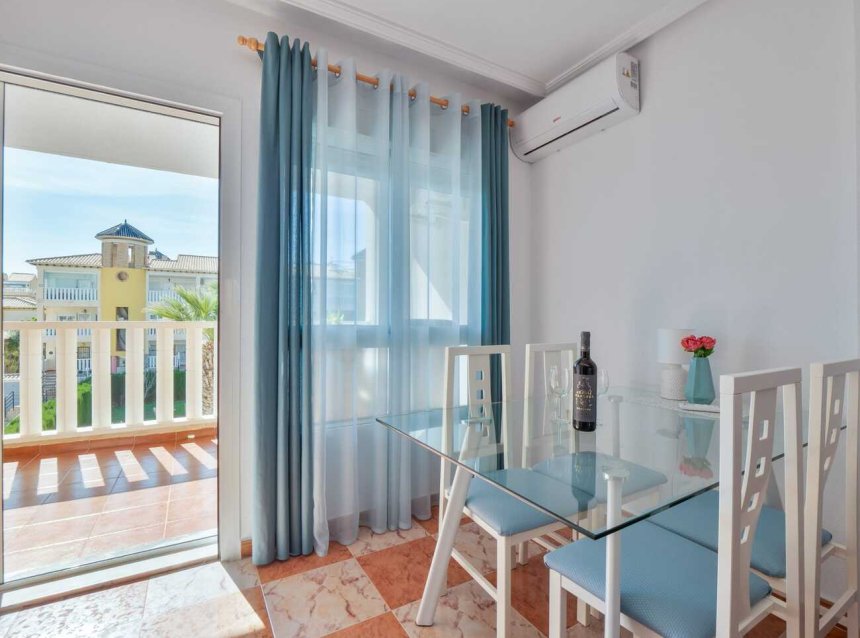 Revente - Attique -
Villamartin - Costa Blanca