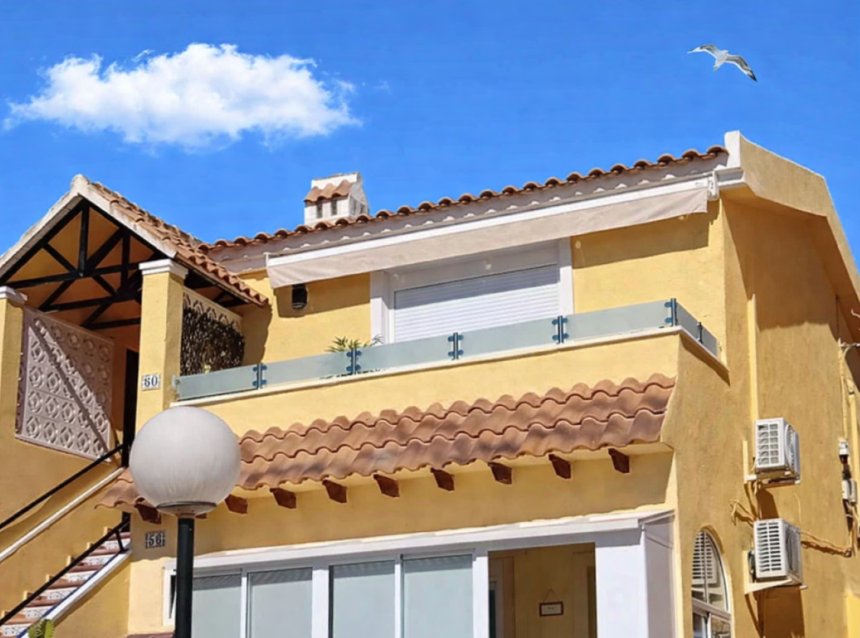 Revente - Attique -
Villamartin - Costa Blanca