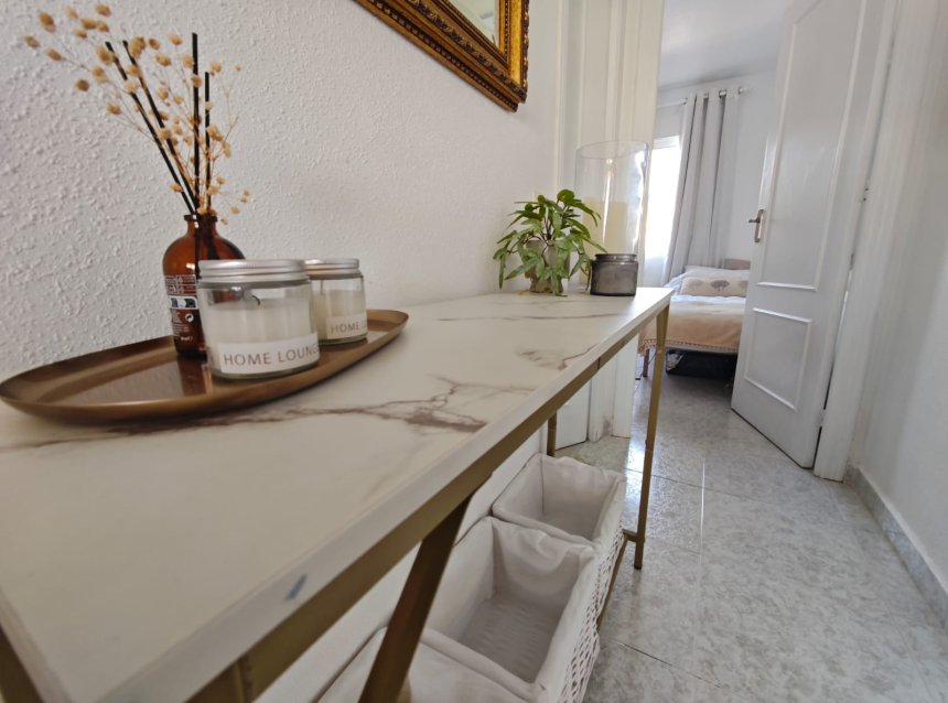 Revente - Attique -
Villamartin - Costa Blanca