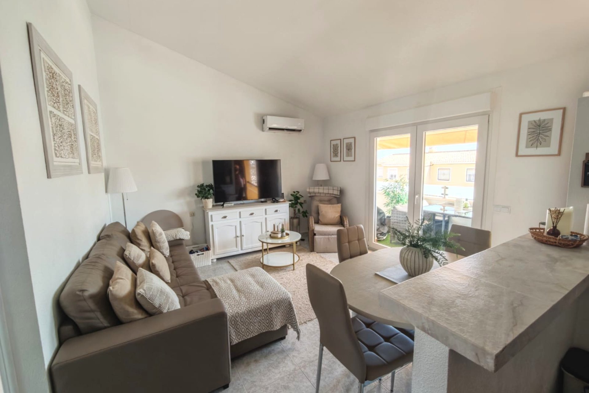 Revente - Attique -
Villamartin - Costa Blanca