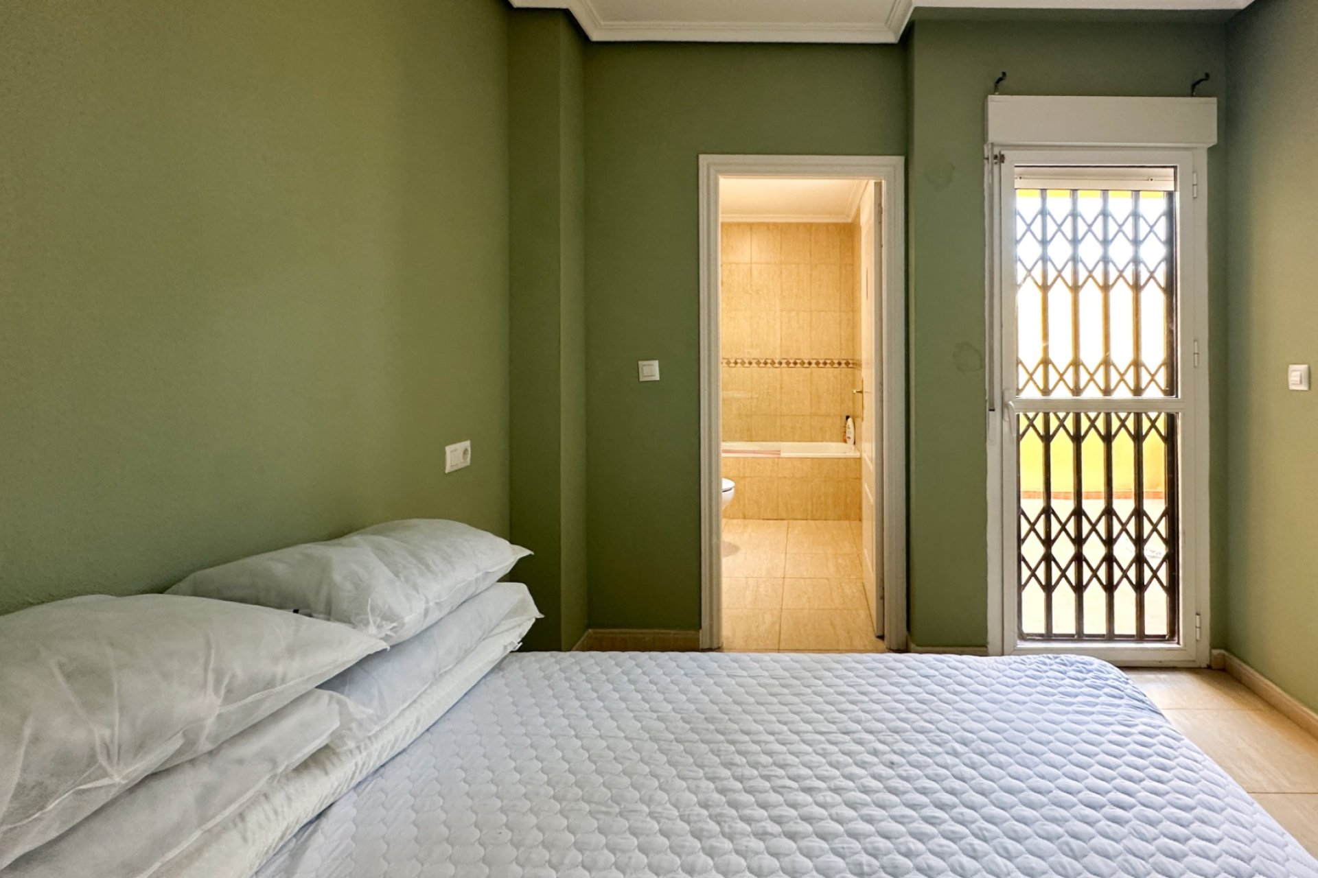 Revente - Bungalow -
Daya Nueva - Costa Blanca