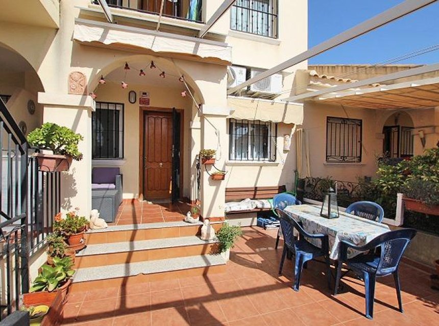 Revente - Bungalow -
Guardamar del Segura - 03140