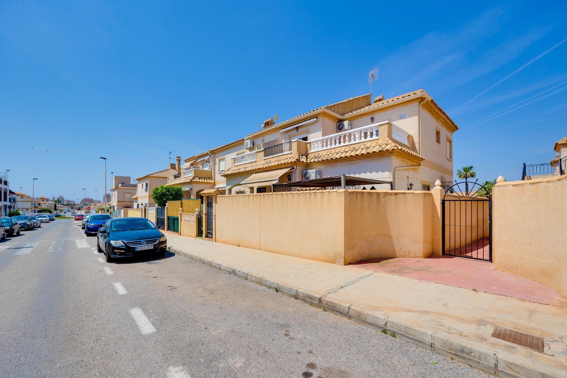 Revente - Bungalow -
Torrevieja - Aguas Nuevas
